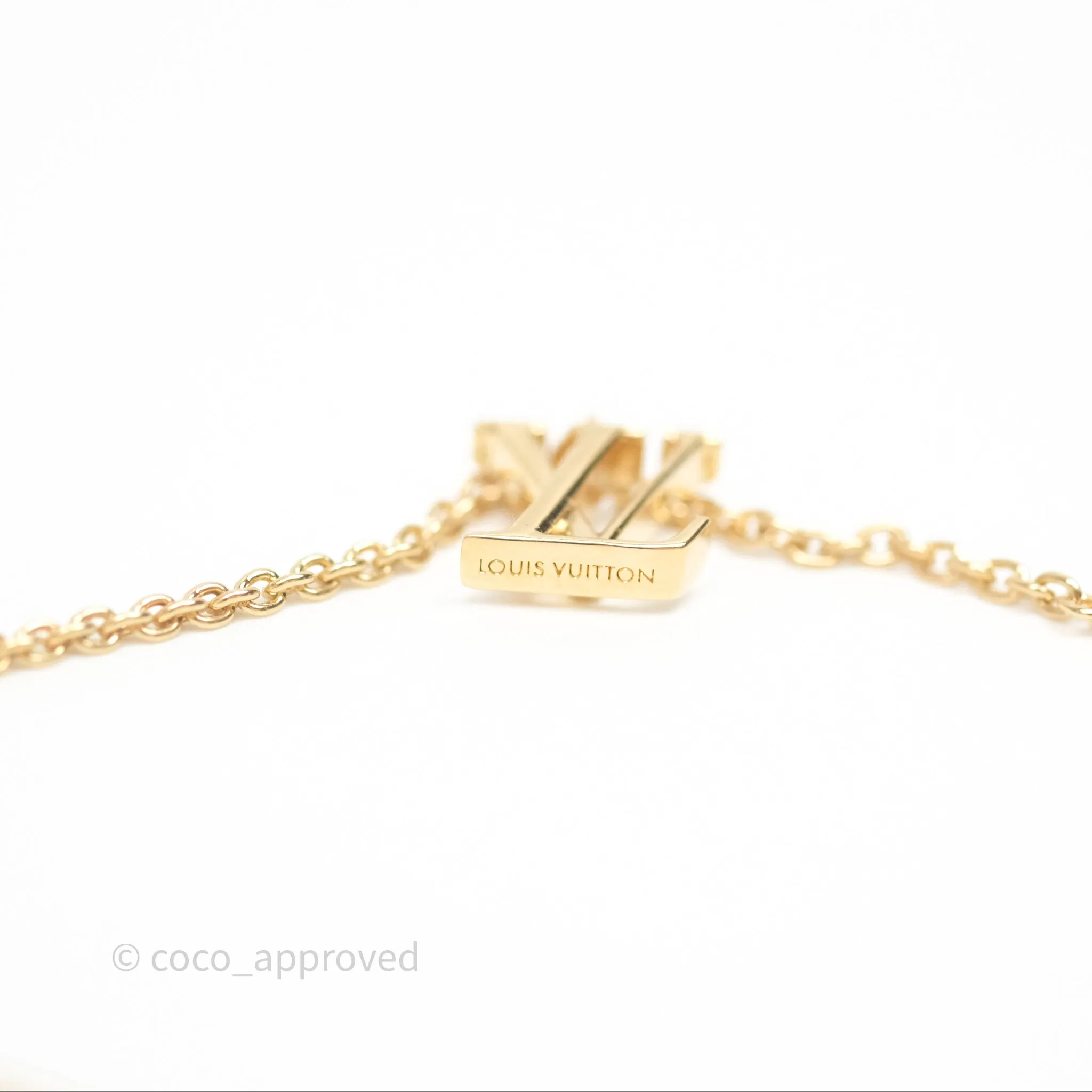 Louis Vuitton Floragram Necklace Pearls Gold Tone