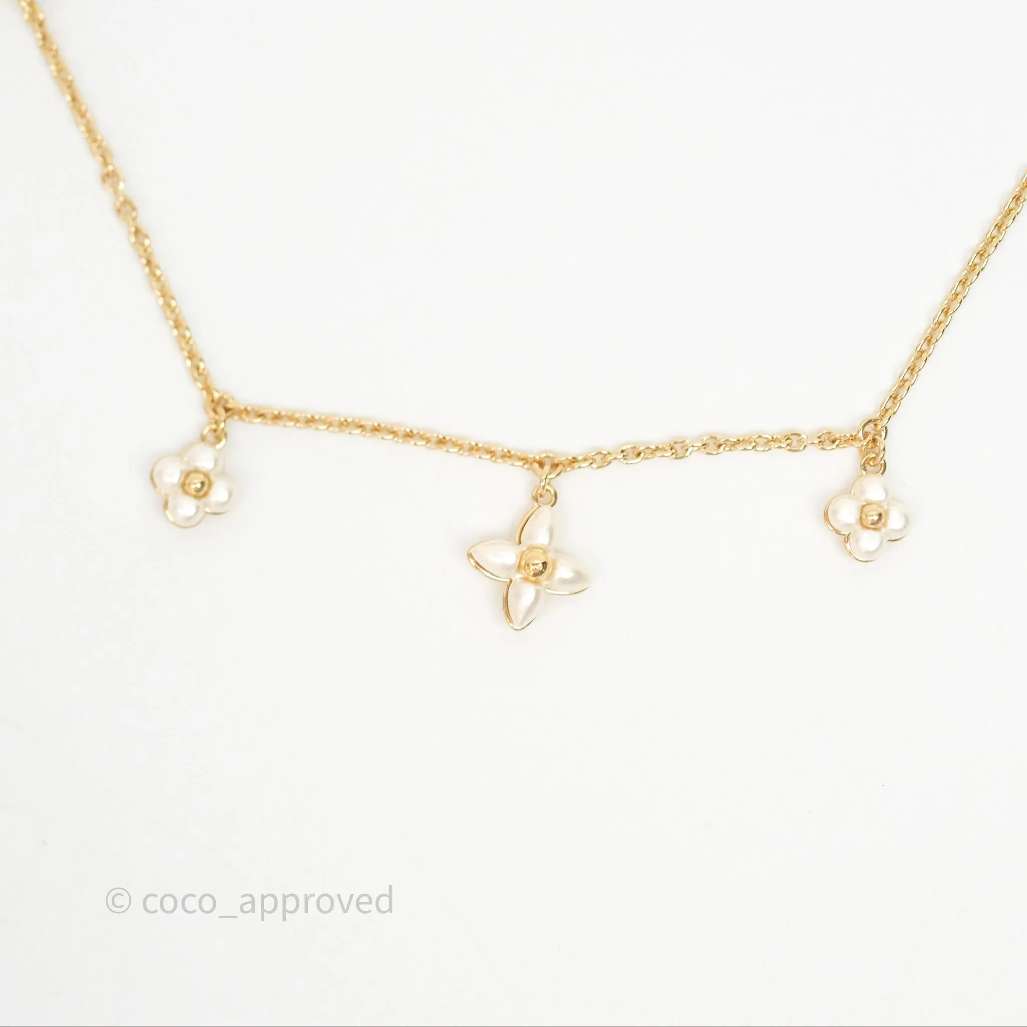 Louis Vuitton Floragram Necklace Pearls Gold Tone