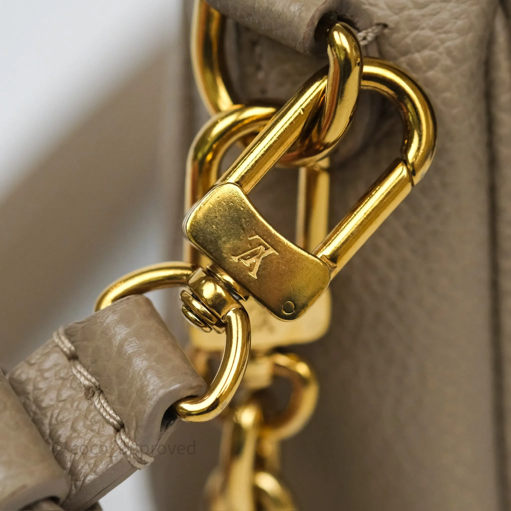 Louis Vuitton Ivy Wallet on Chain Monogram Empreinte Dove/Cream
