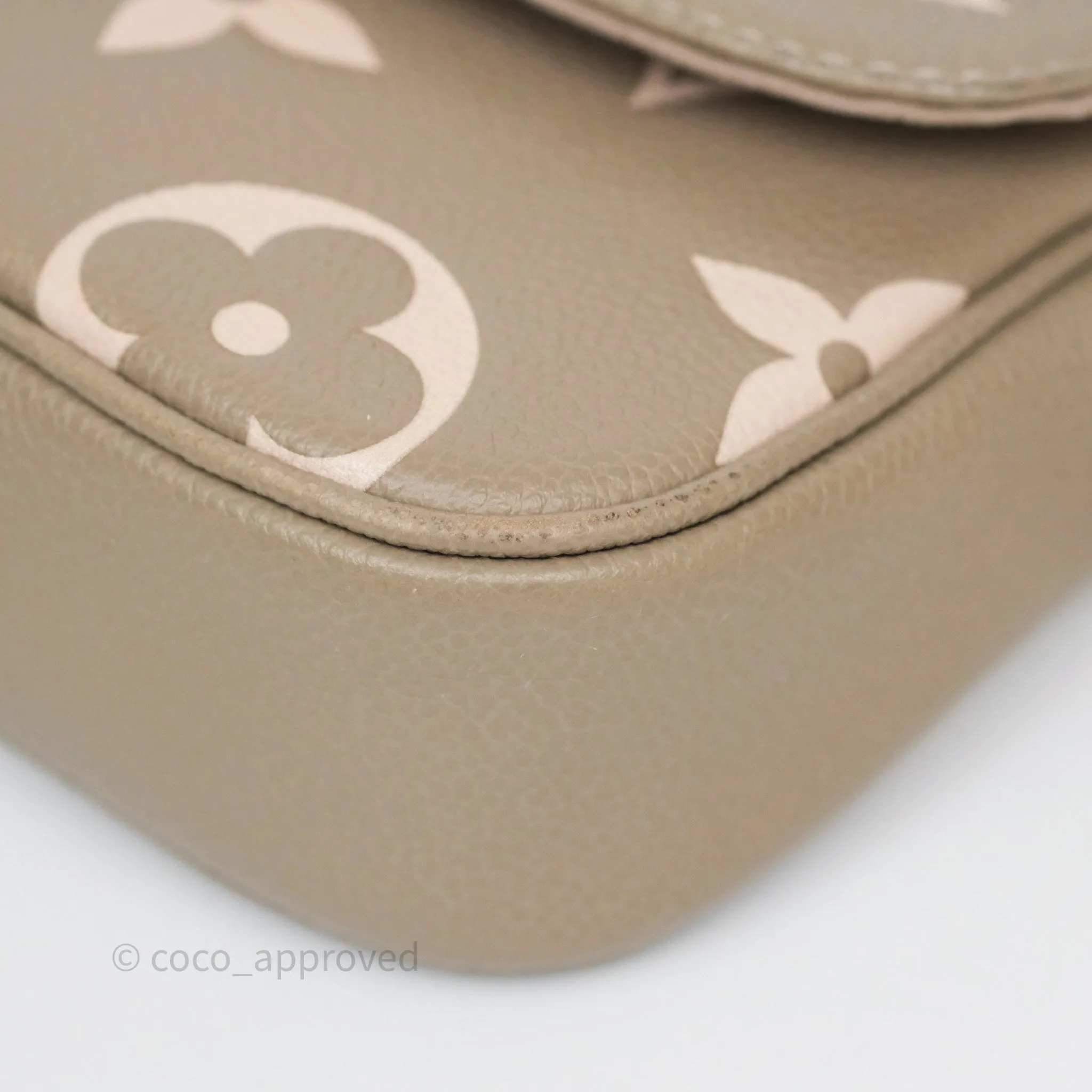 Louis Vuitton Ivy Wallet on Chain Monogram Empreinte Dove/Cream