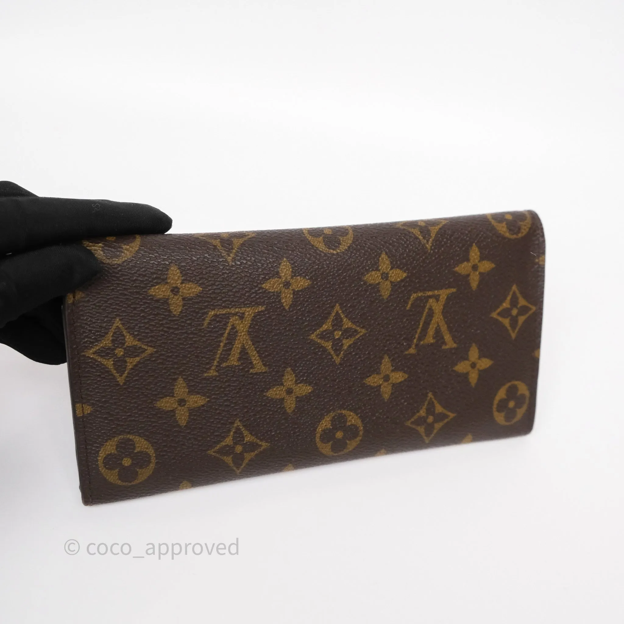 Louis Vuitton Josephine Wallet Monogram Canvas Fuchsia