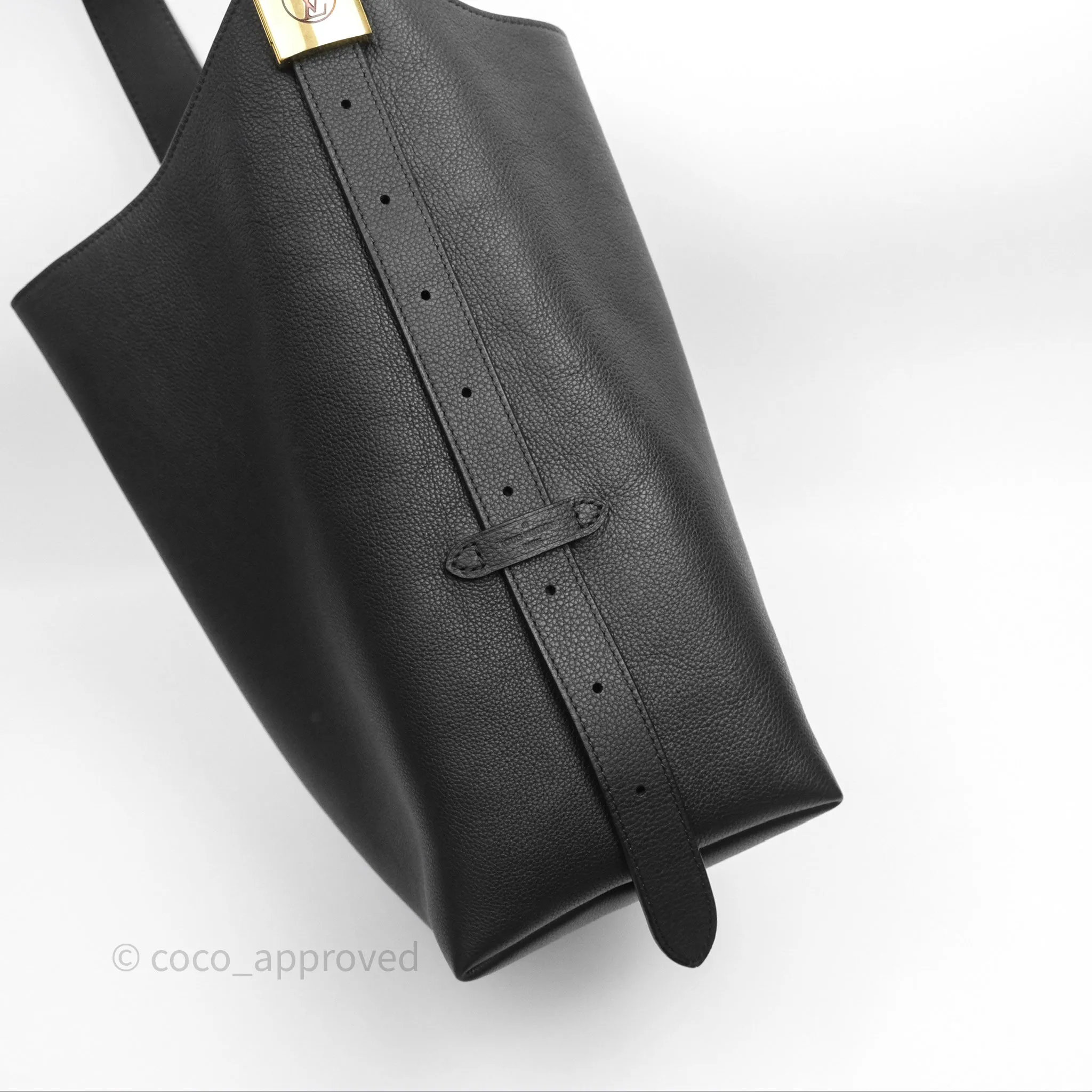 Louis Vuitton Low Key Hobo MM Black Grained Calfskin