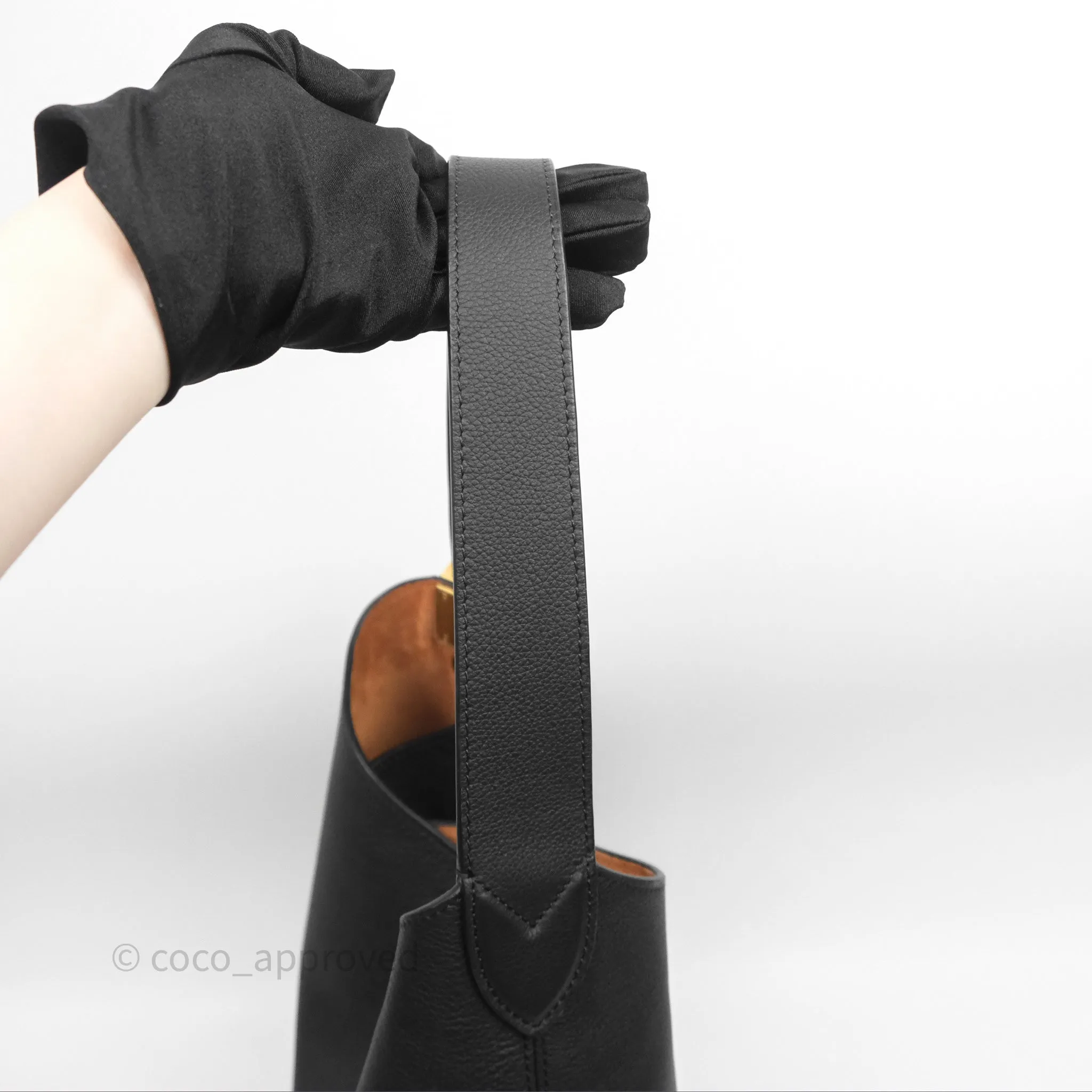 Louis Vuitton Low Key Hobo MM Black Grained Calfskin