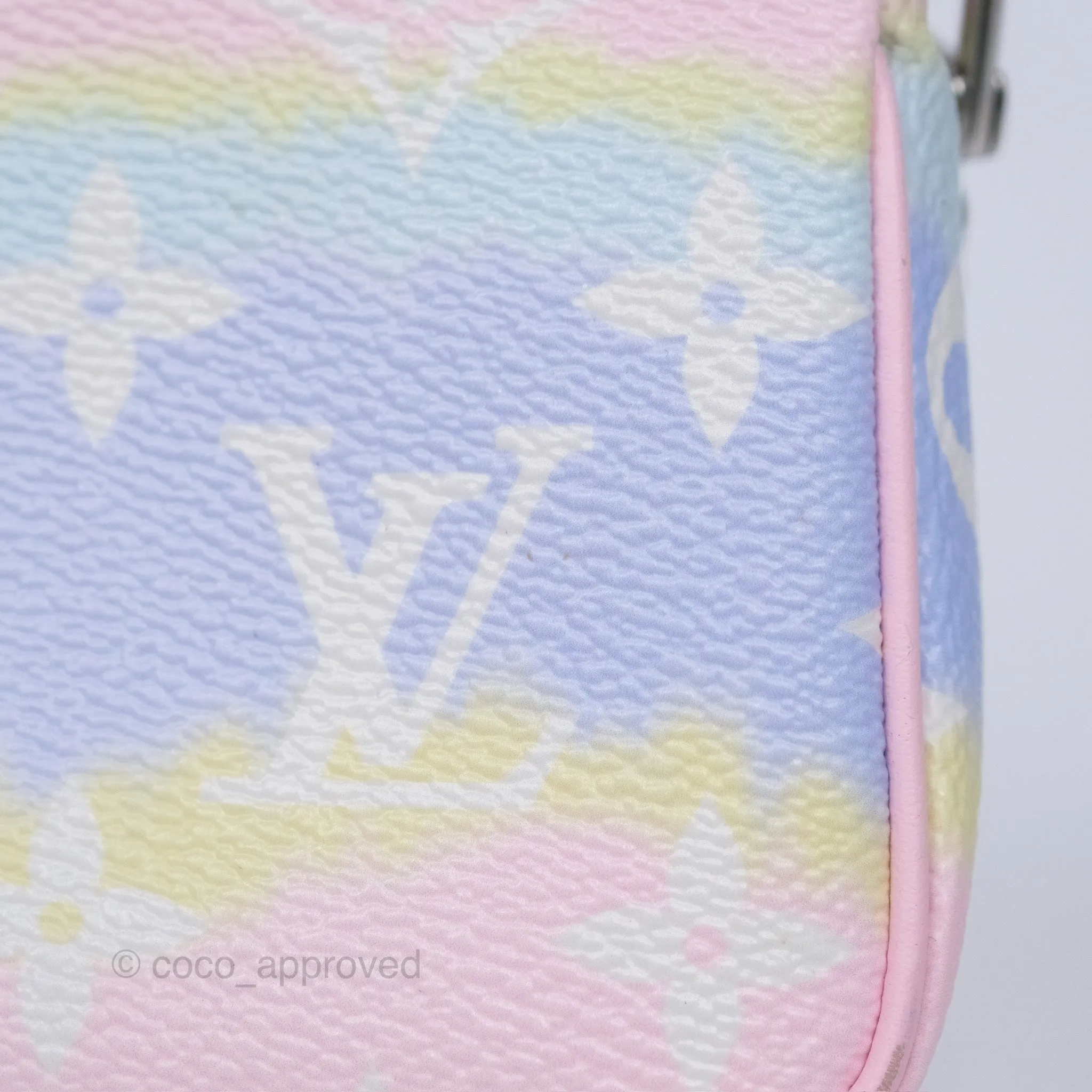 Louis Vuitton Mini Pochette Accessories Escale Pastel Monogram