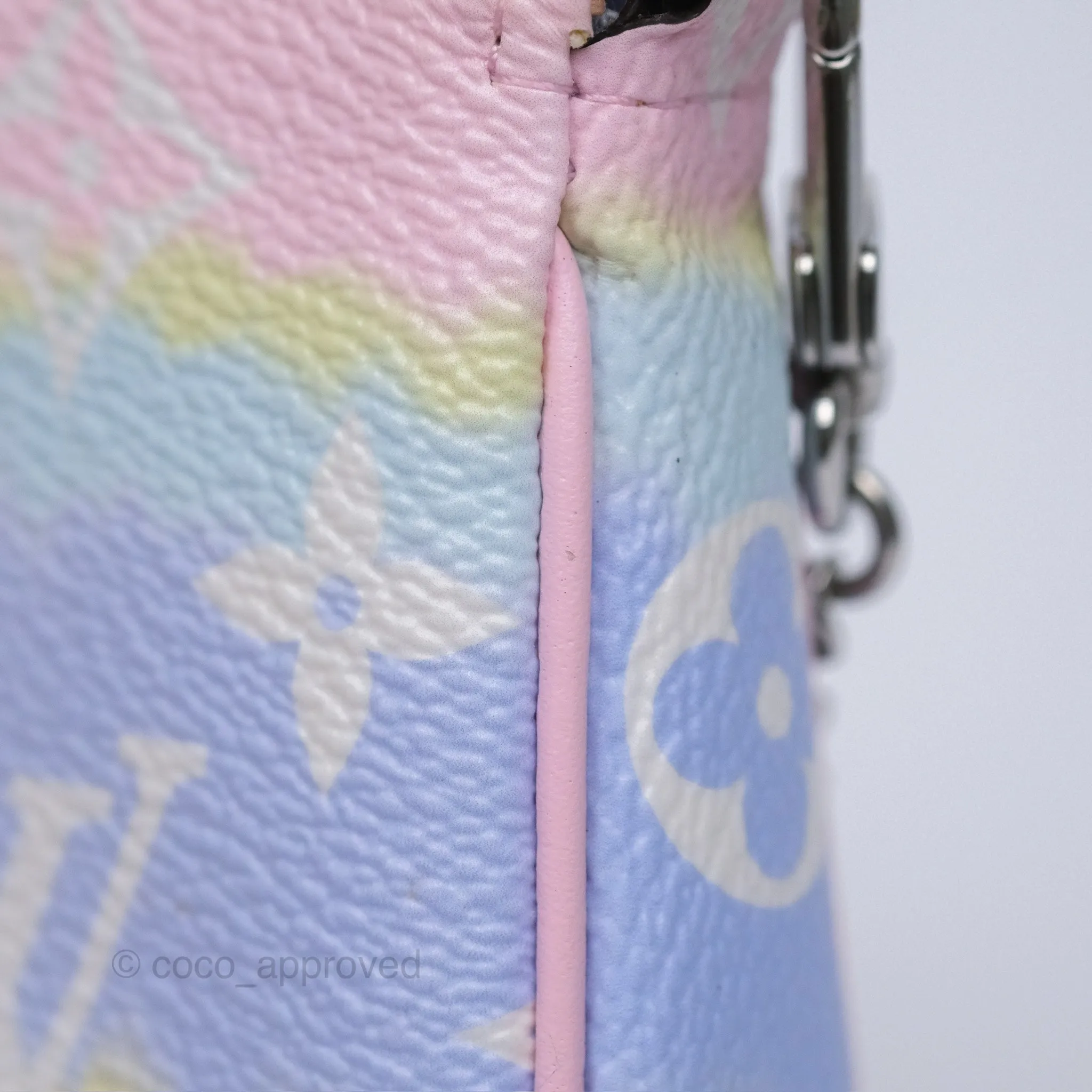 Louis Vuitton Mini Pochette Accessories Escale Pastel Monogram