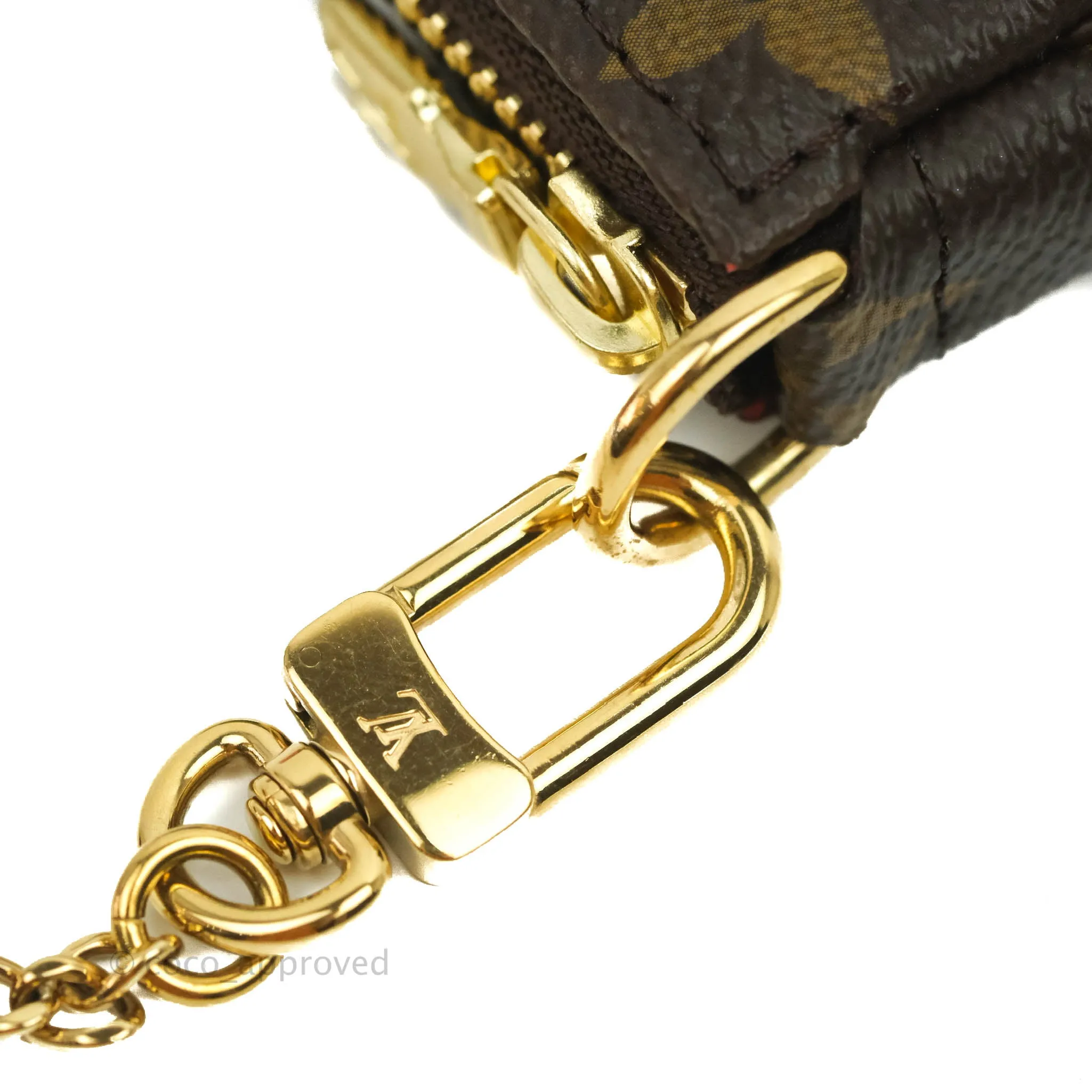 Louis Vuitton Mini Pochette Accessories Monogram Christmas London Edition 2021