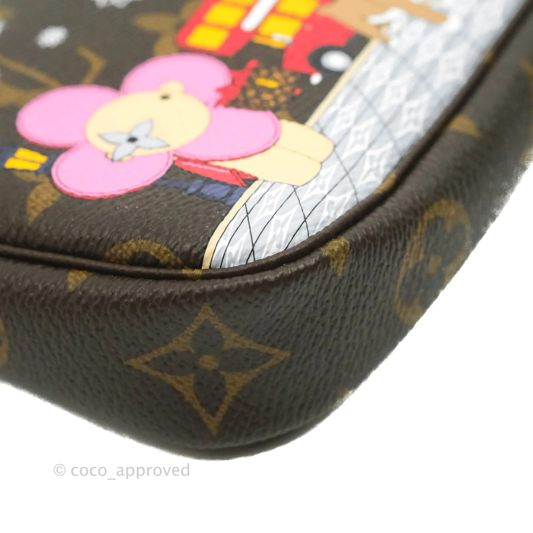 Louis Vuitton Mini Pochette Accessories Monogram Christmas London Edition 2021