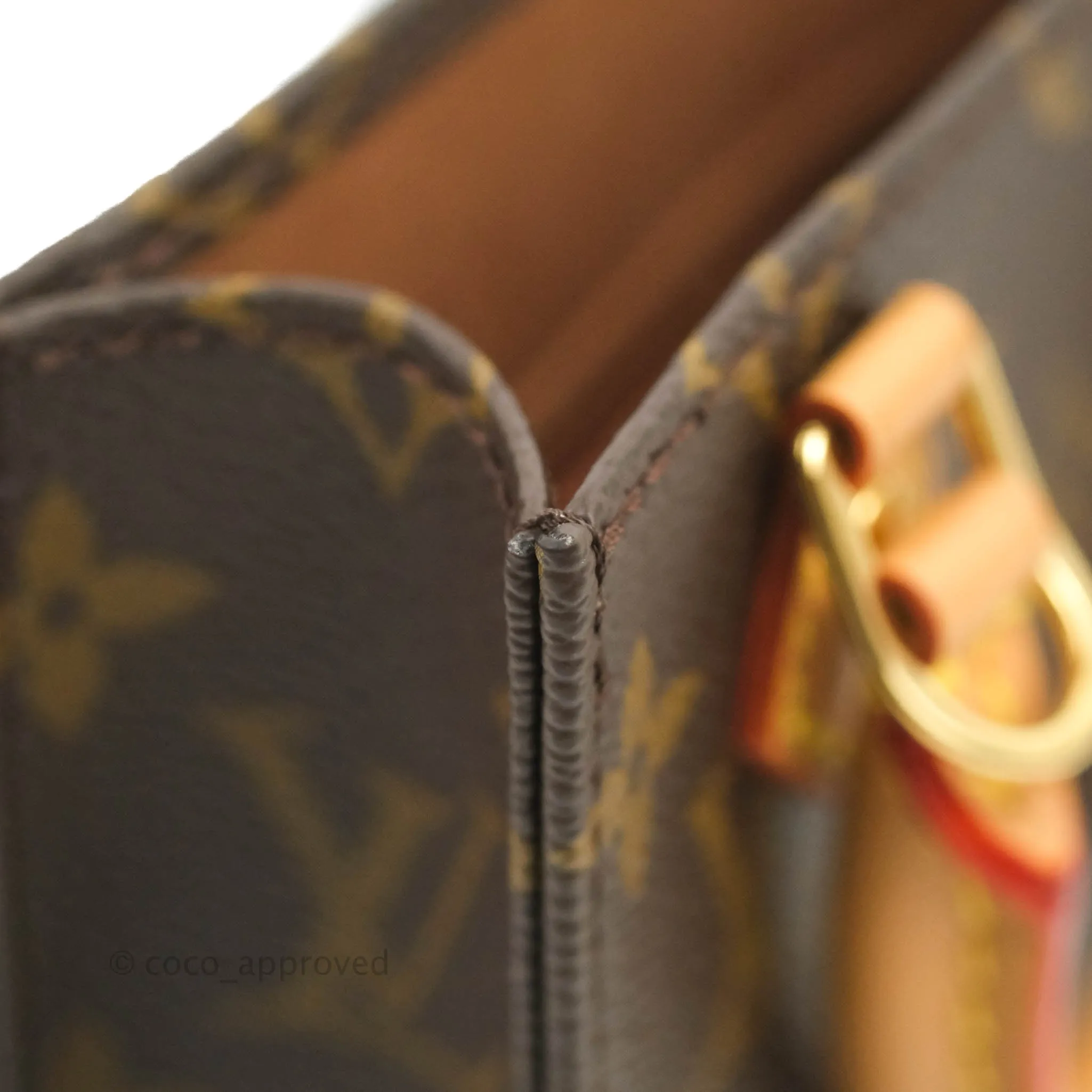 Louis Vuitton Monogram Canvas Petit Sac Plat bag