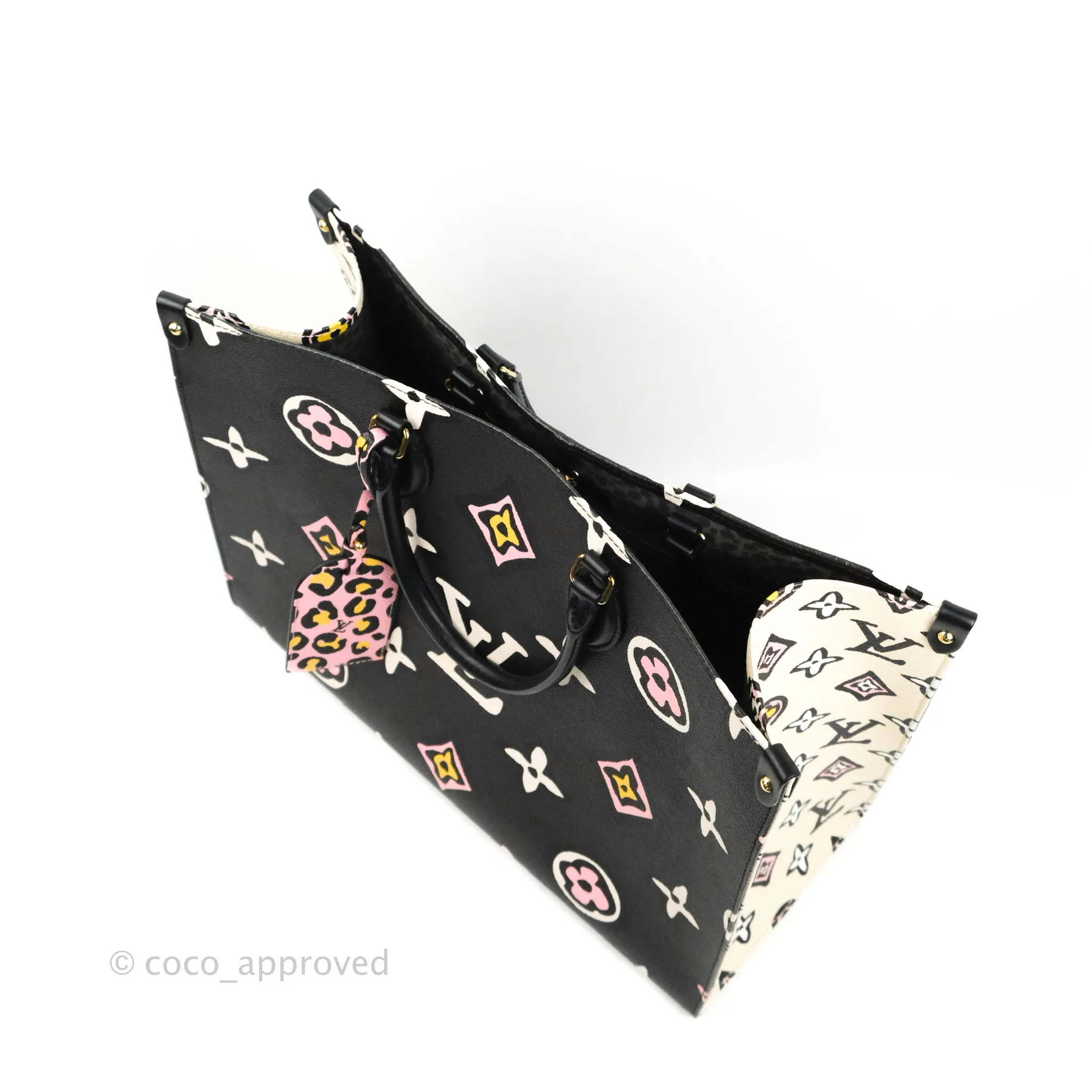 Louis Vuitton Monogram Giant Wild At Heart Onthego GM Black