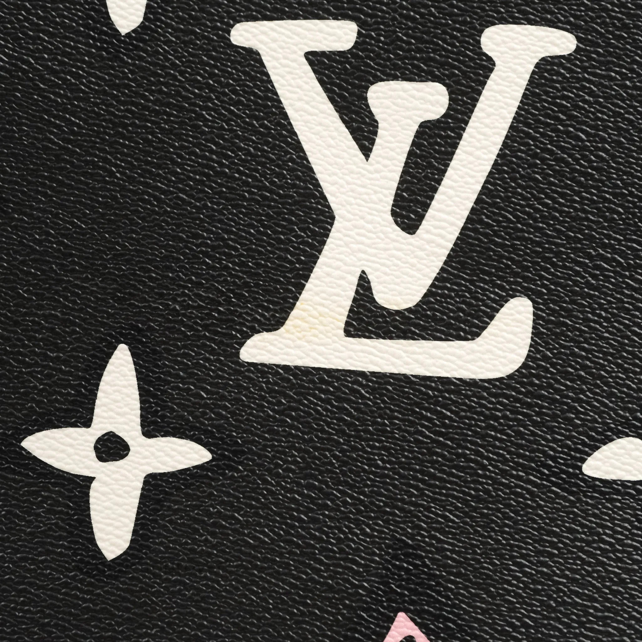 Louis Vuitton Monogram Giant Wild At Heart Onthego GM Black