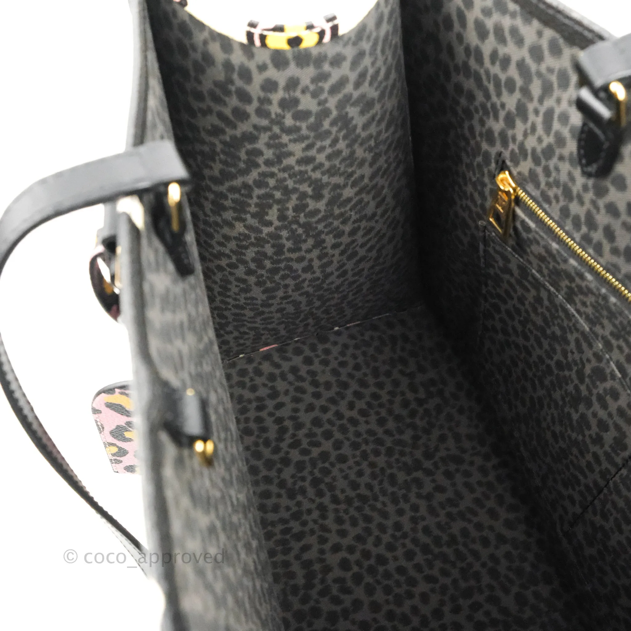 Louis Vuitton Monogram Giant Wild At Heart Onthego GM Black
