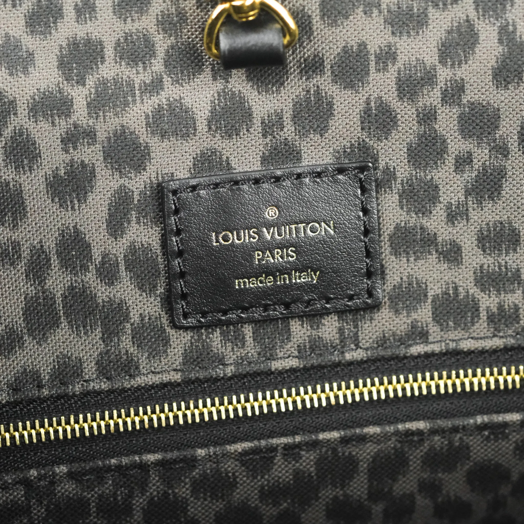 Louis Vuitton Monogram Giant Wild At Heart Onthego GM Black