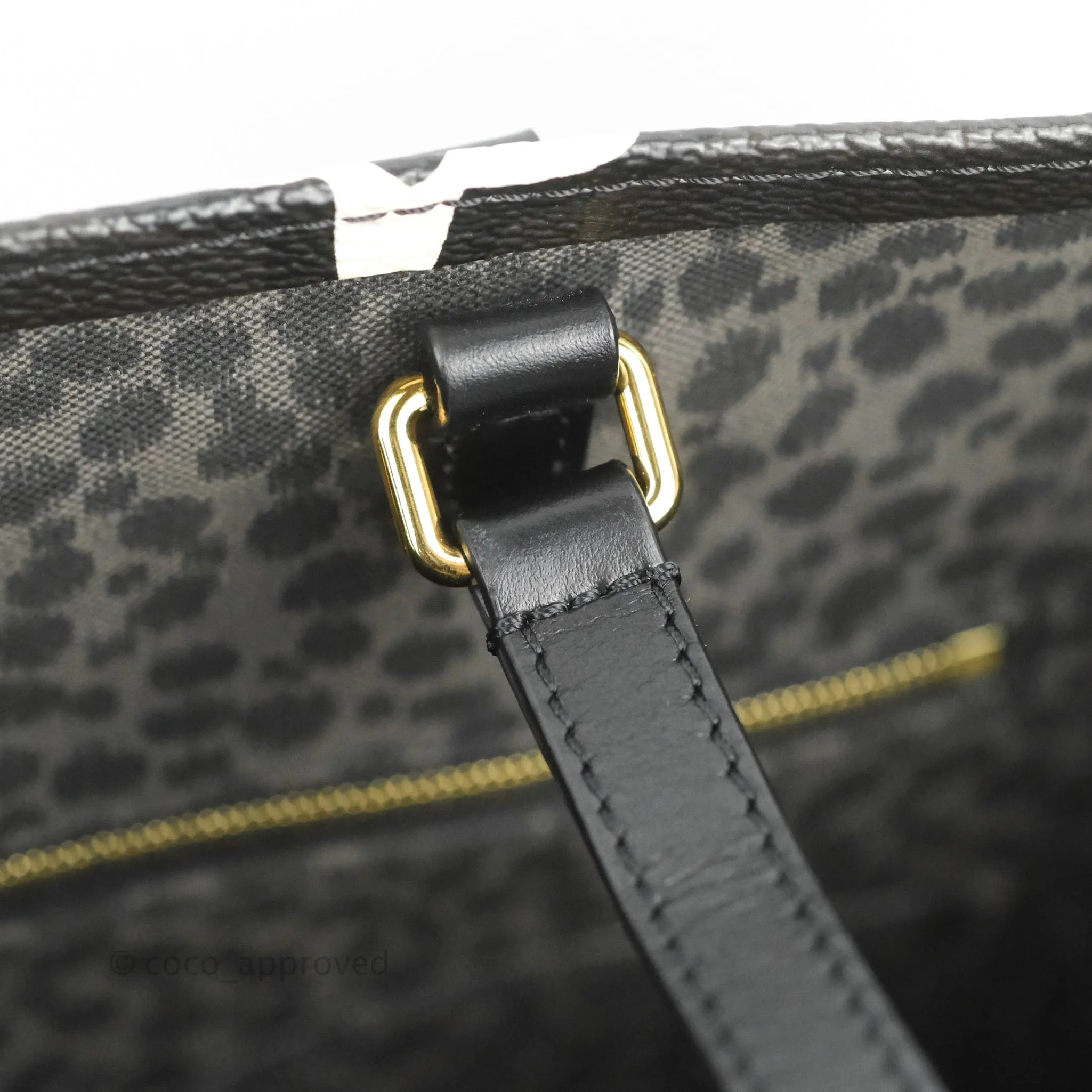 Louis Vuitton Monogram Giant Wild At Heart Onthego GM Black