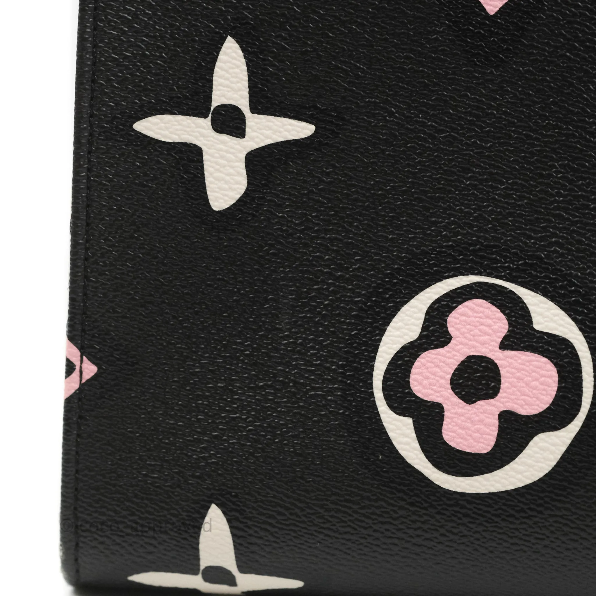Louis Vuitton Monogram Giant Wild At Heart Onthego GM Black