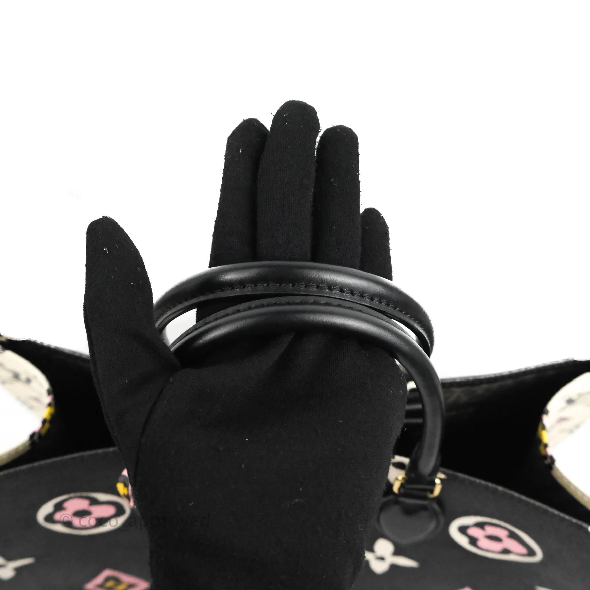 Louis Vuitton Monogram Giant Wild At Heart Onthego GM Black