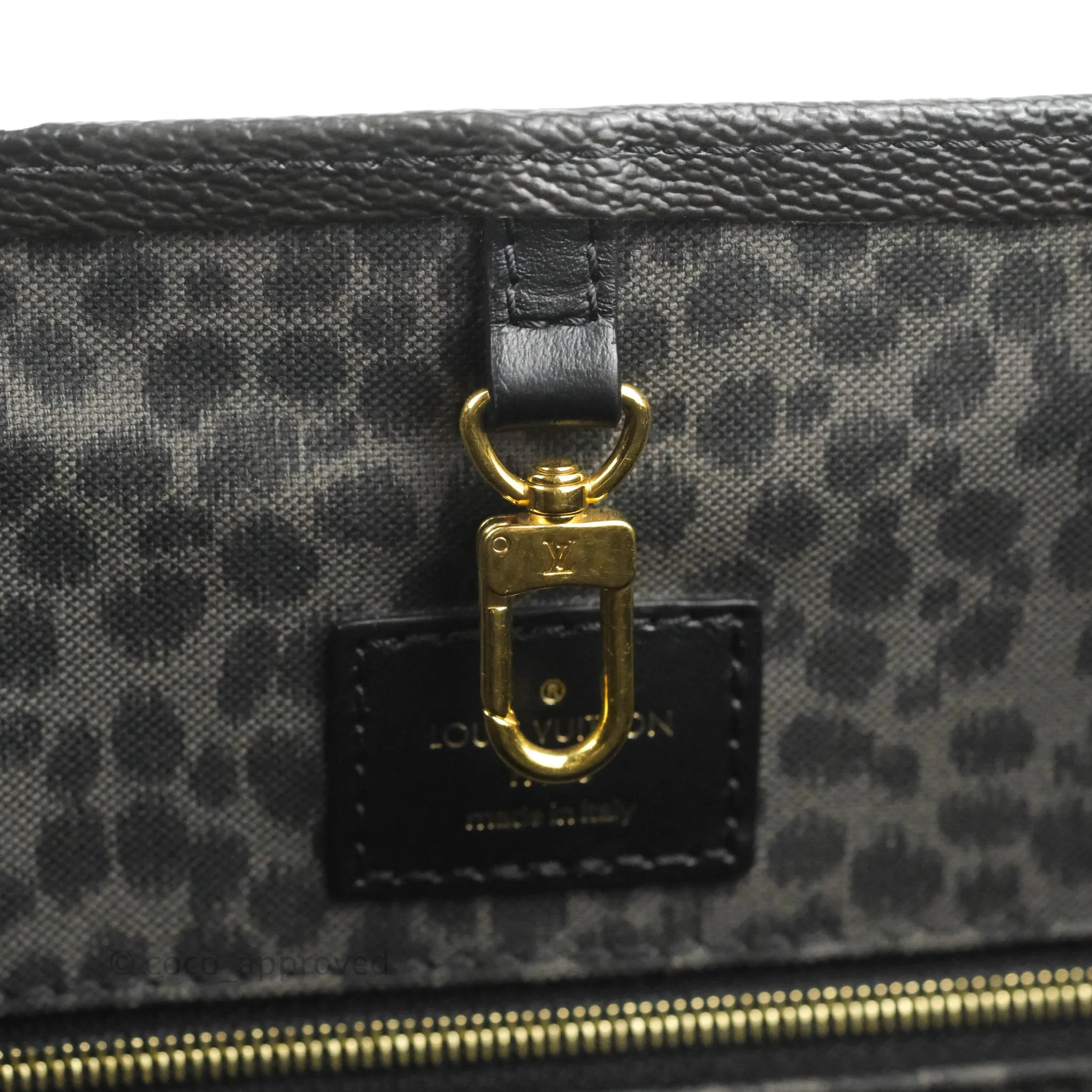 Louis Vuitton Monogram Giant Wild At Heart Onthego GM Black