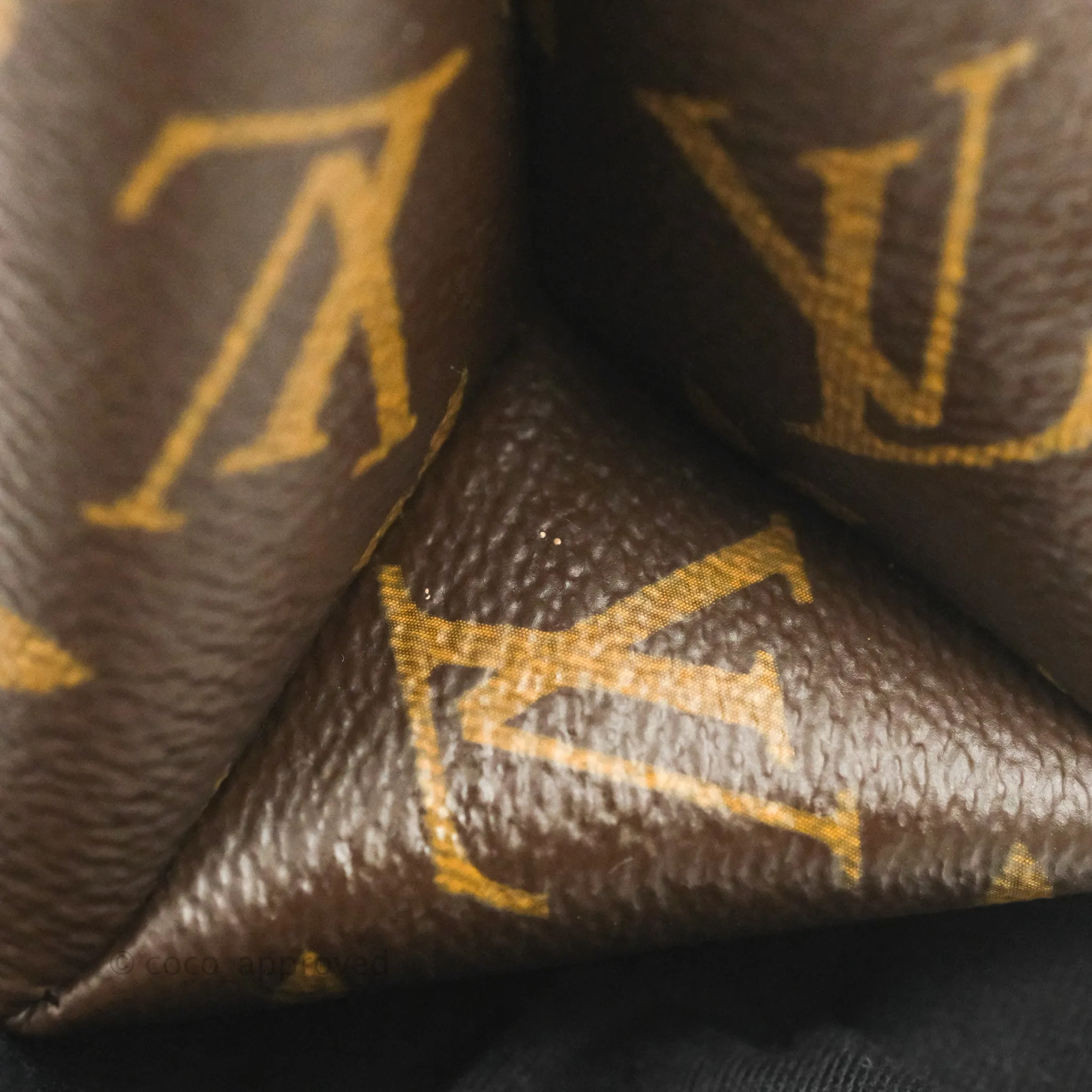 Louis Vuitton Monogram Locky BB Rose Poudre