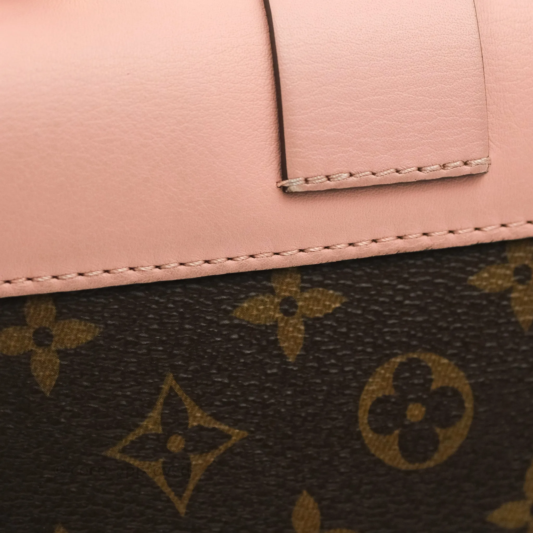 Louis Vuitton Monogram Locky BB Rose Poudre