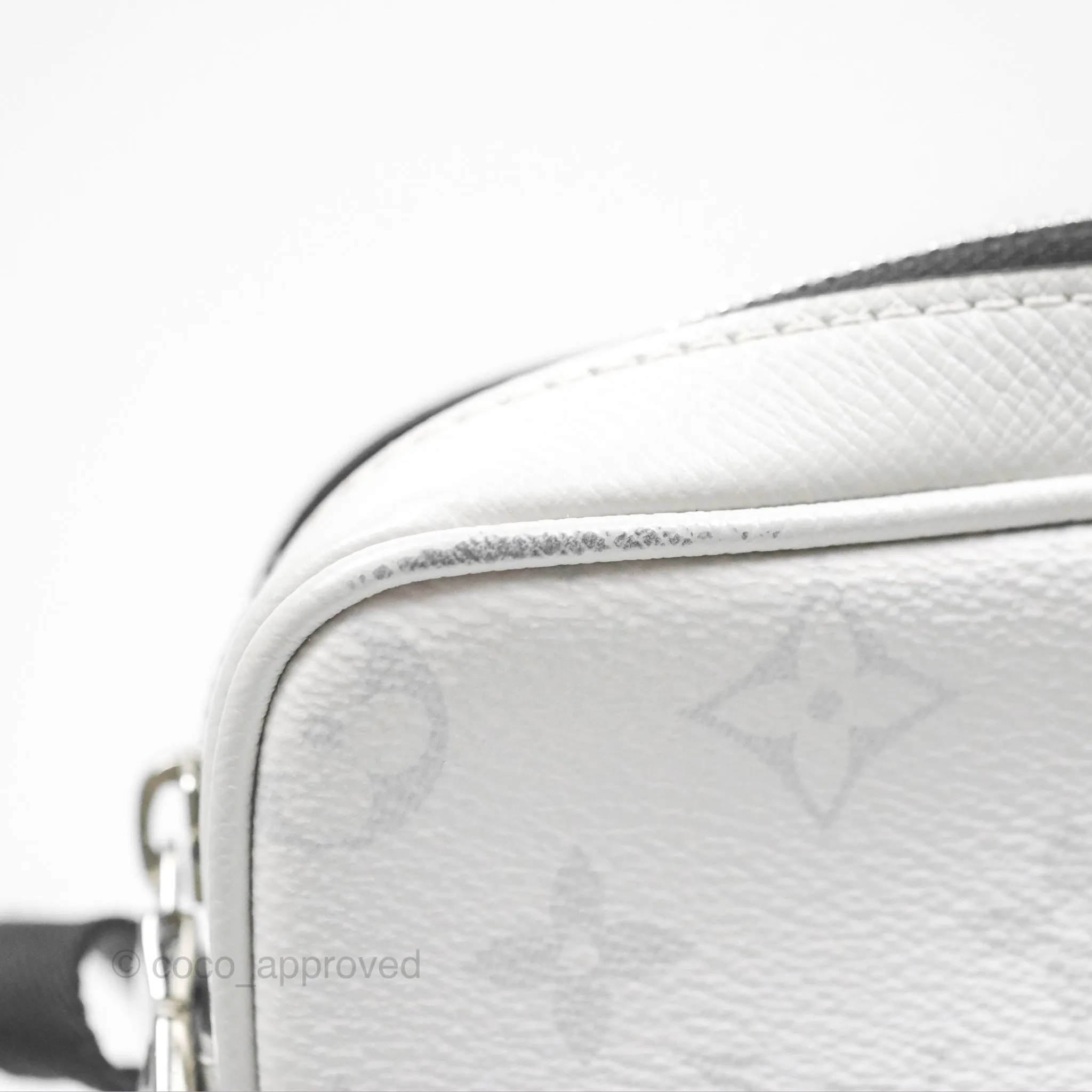 Louis Vuitton Monogram Taigarama Outdoor Messenger