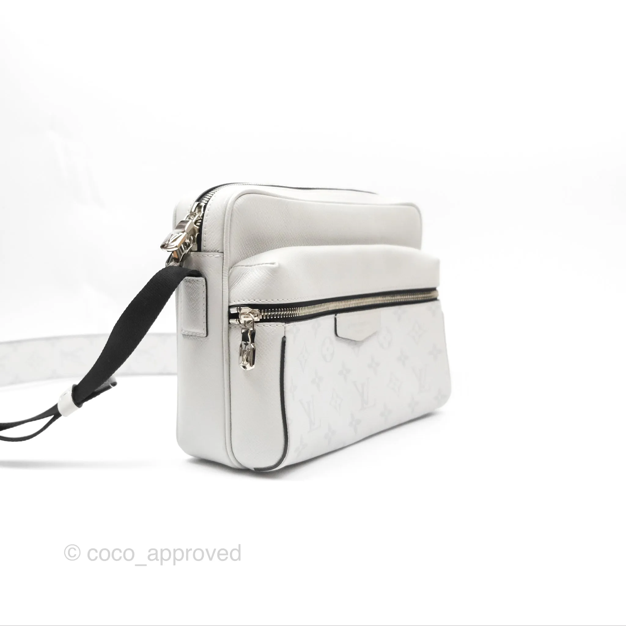 Louis Vuitton Monogram Taigarama Outdoor Messenger