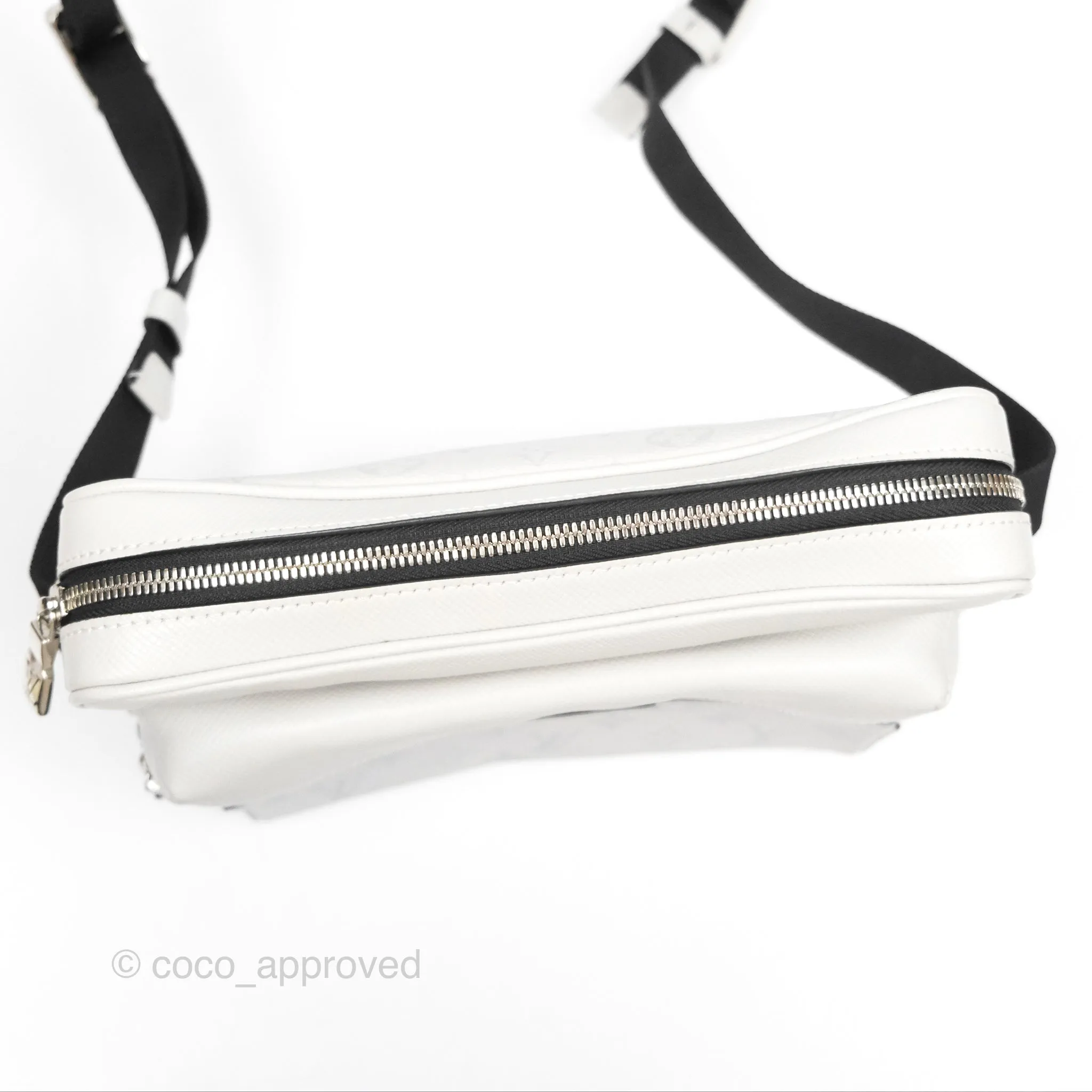 Louis Vuitton Monogram Taigarama Outdoor Messenger