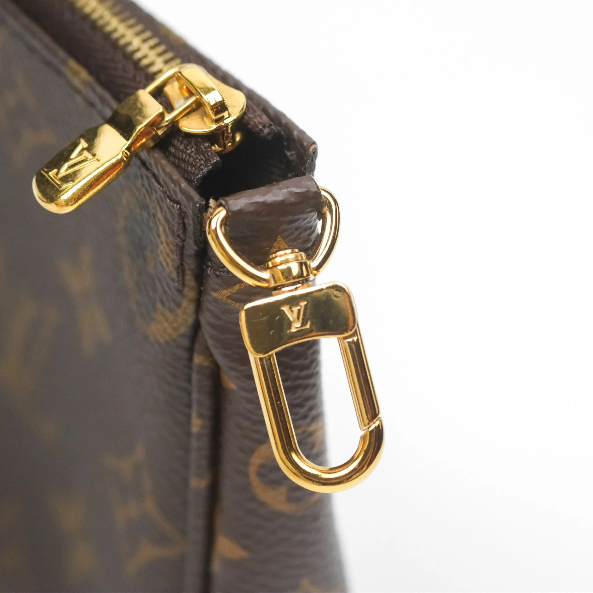 Louis Vuitton Multi Pochette Accessories Monogram Khaki