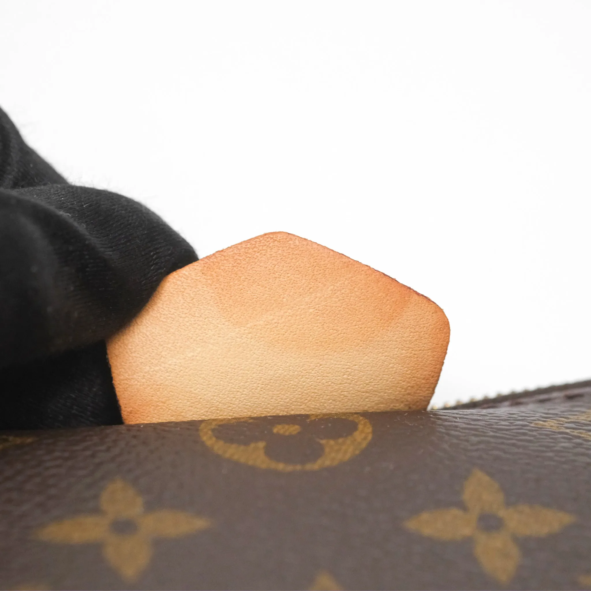 Louis Vuitton Multi Pochette Accessories Monogram Khaki