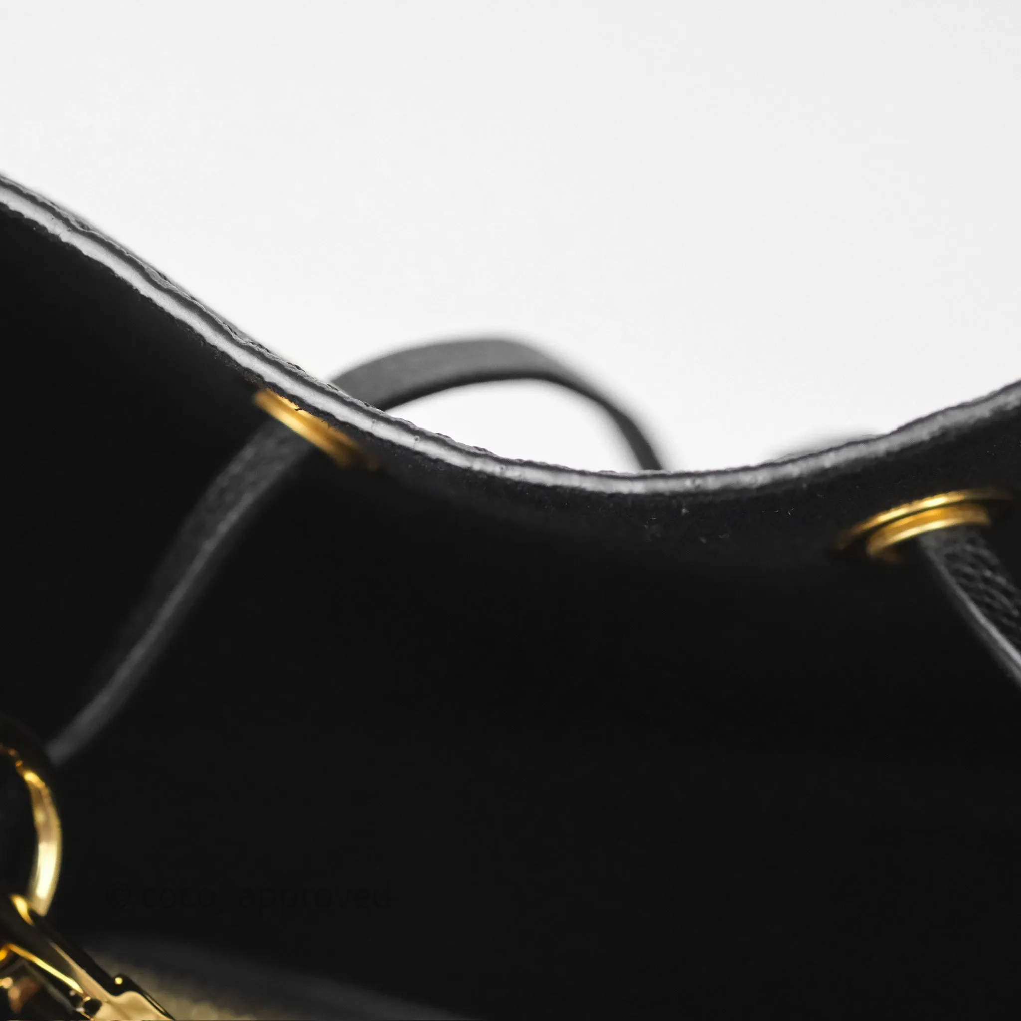 Louis Vuitton NeoNoe MM Monogram Empreinte Leather Black