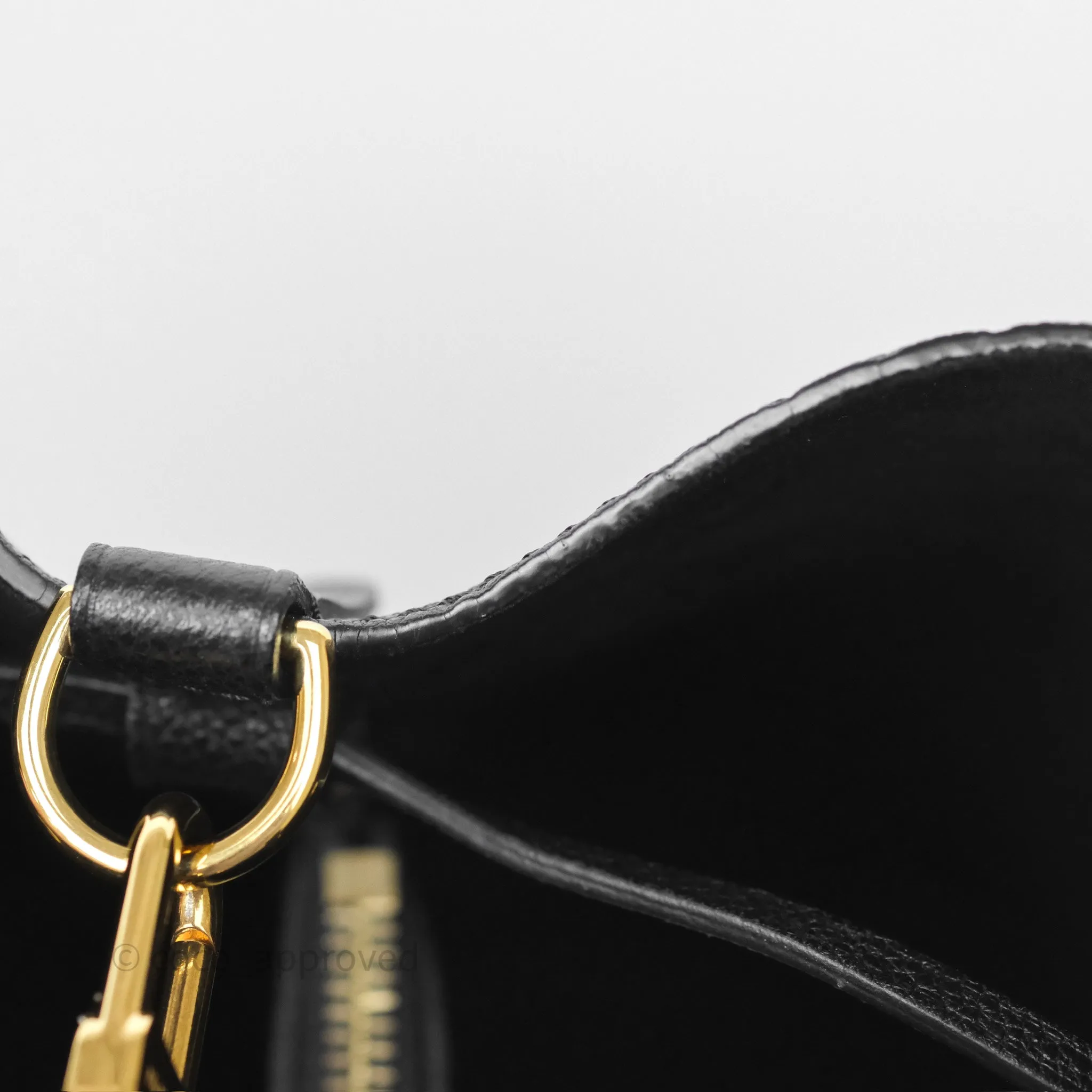Louis Vuitton NeoNoe MM Monogram Empreinte Leather Black