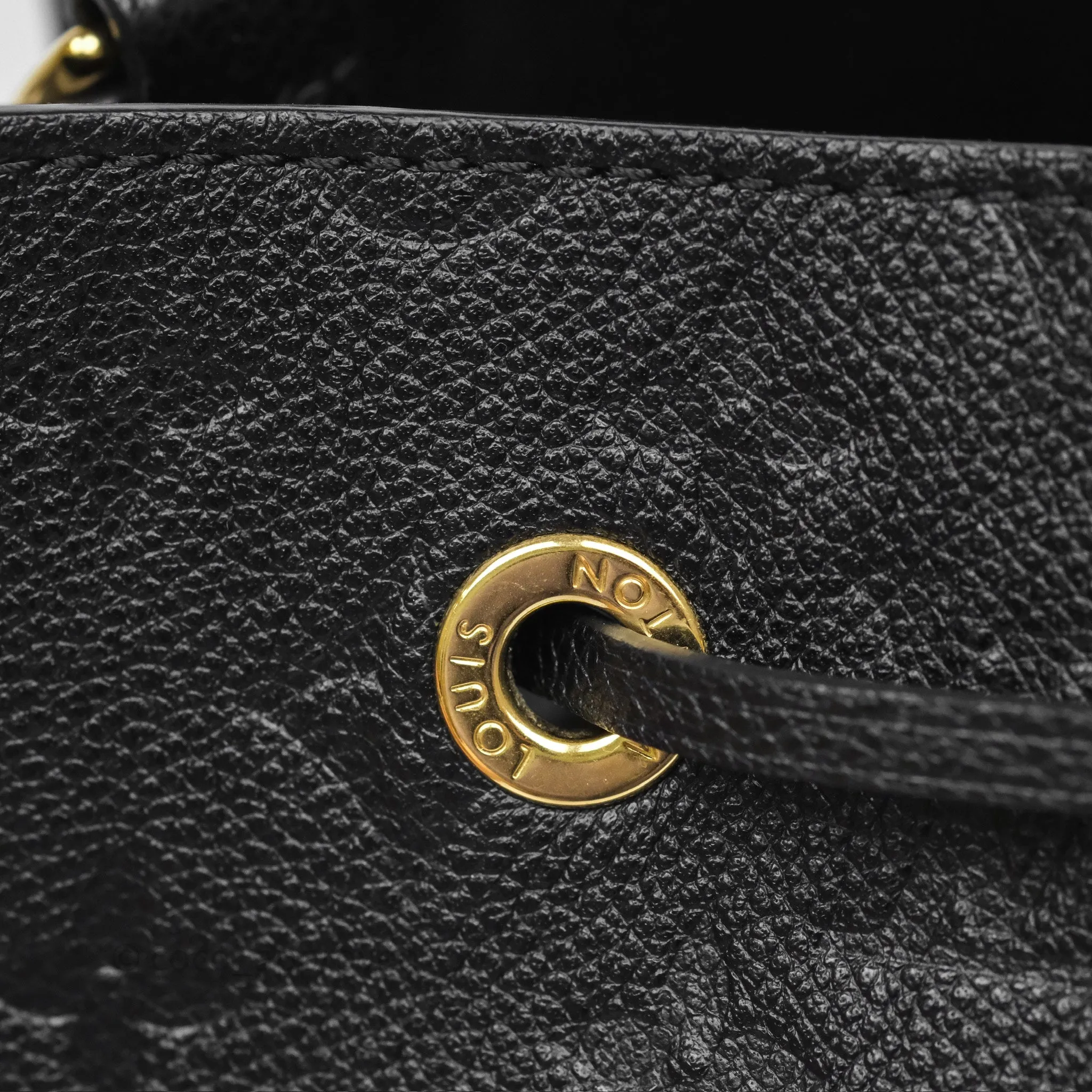 Louis Vuitton NeoNoe MM Monogram Empreinte Leather Black