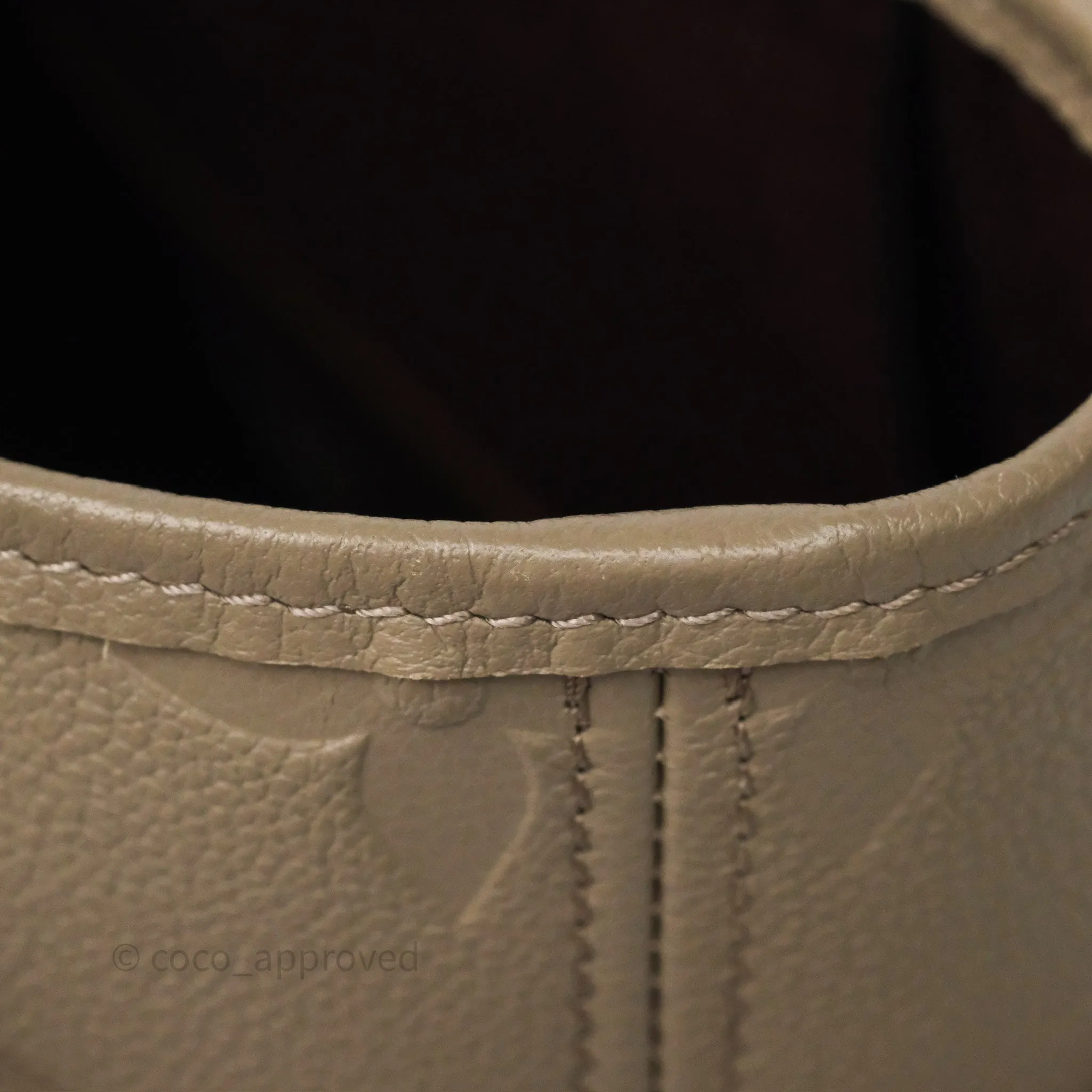 Louis Vuitton Neverfull MM Monogram Empreinte Leather Tourterelle