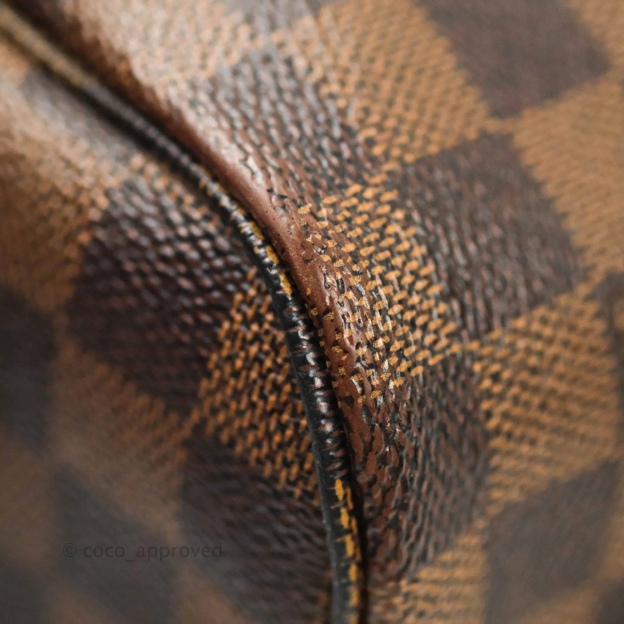 Louis Vuitton Neverfull MM Tote Bag Damier Ebene Canvas