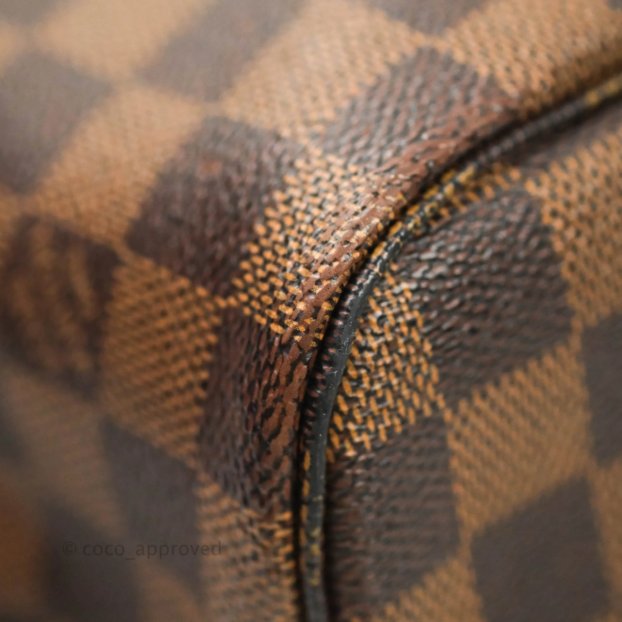 Louis Vuitton Neverfull MM Tote Bag Damier Ebene Canvas