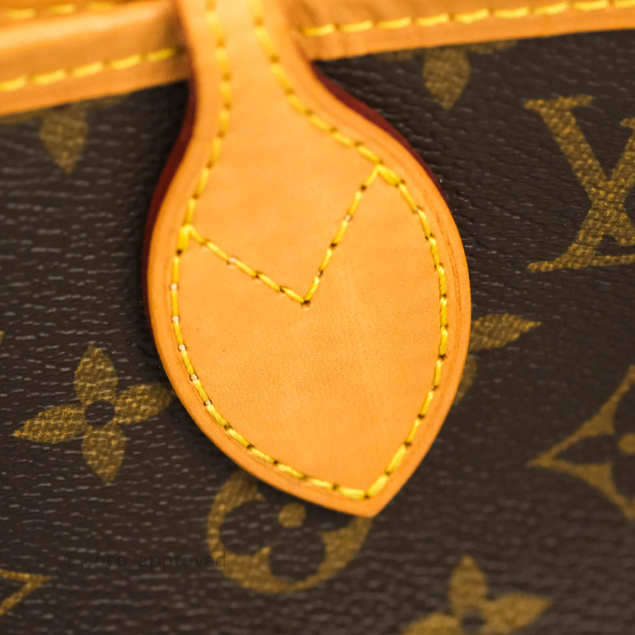 Louis Vuitton Neverfull MM Tote Bag Monogram Canvas
