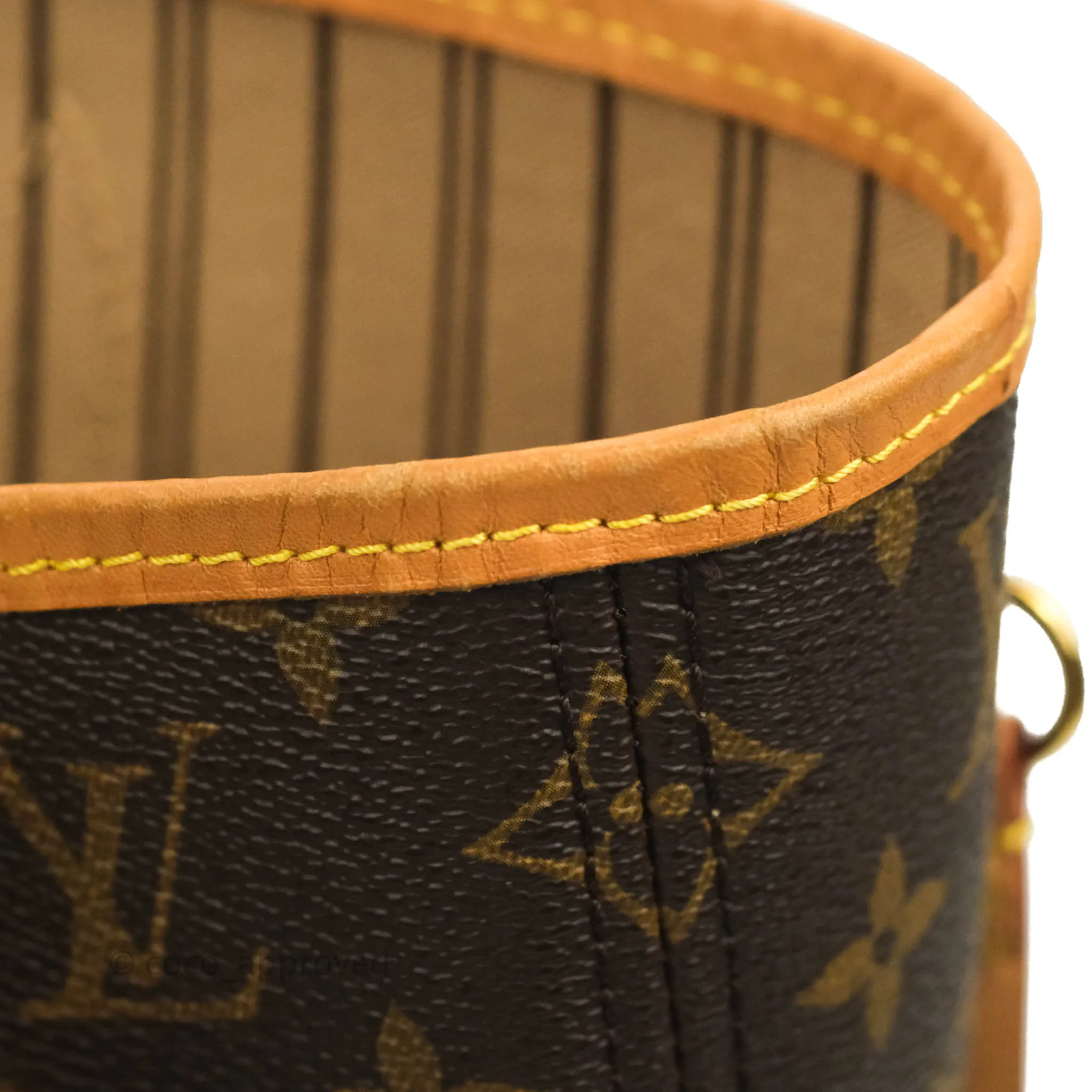 Louis Vuitton Neverfull MM Tote Bag Monogram Canvas