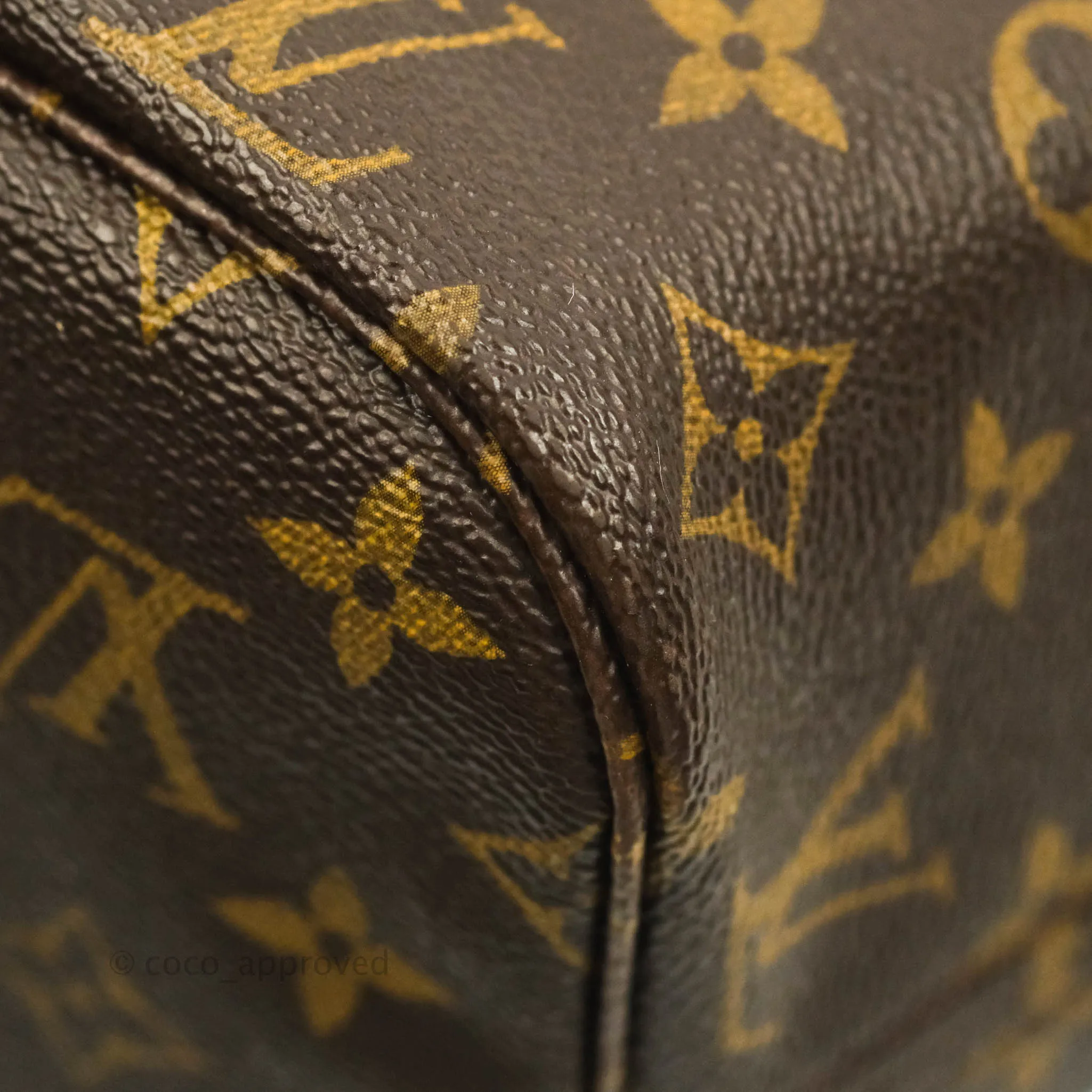 Louis Vuitton Neverfull MM Tote Bag Monogram Canvas