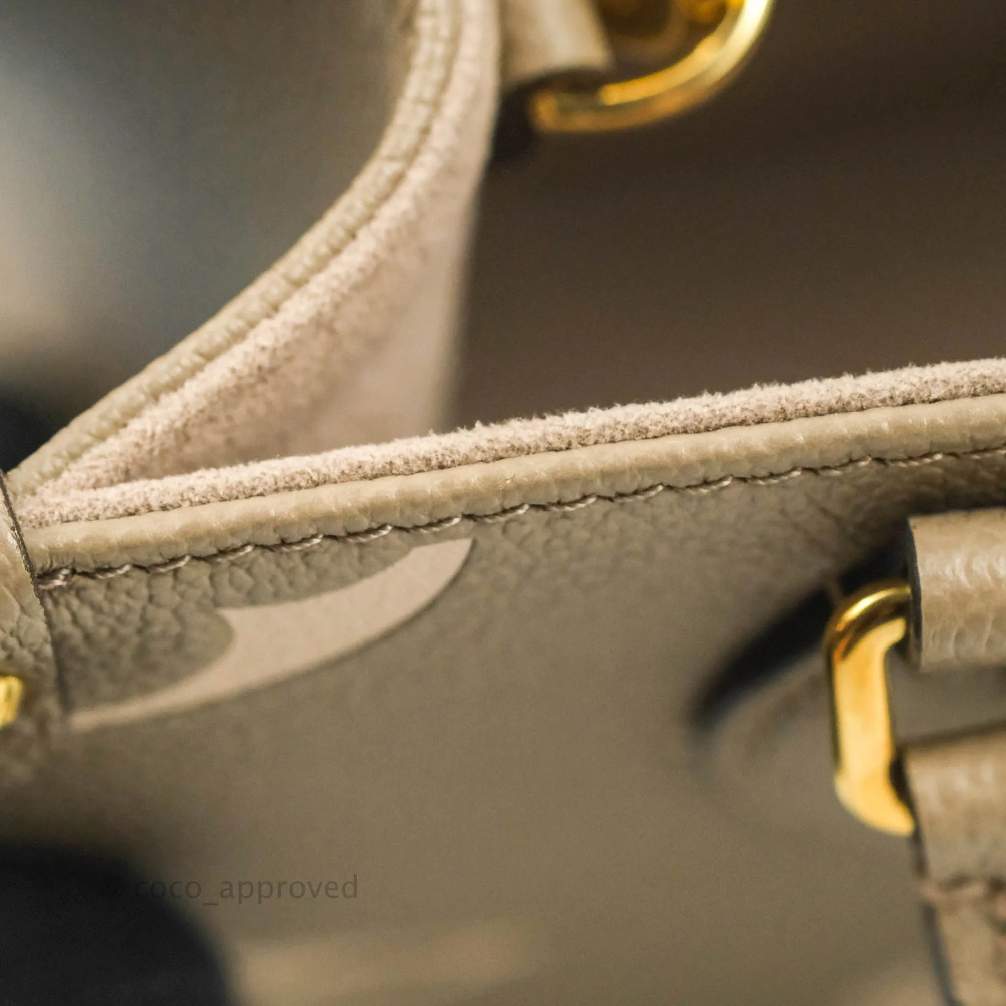 Louis Vuitton OnTheGo PM Monogram Empreinte Dove/Cream