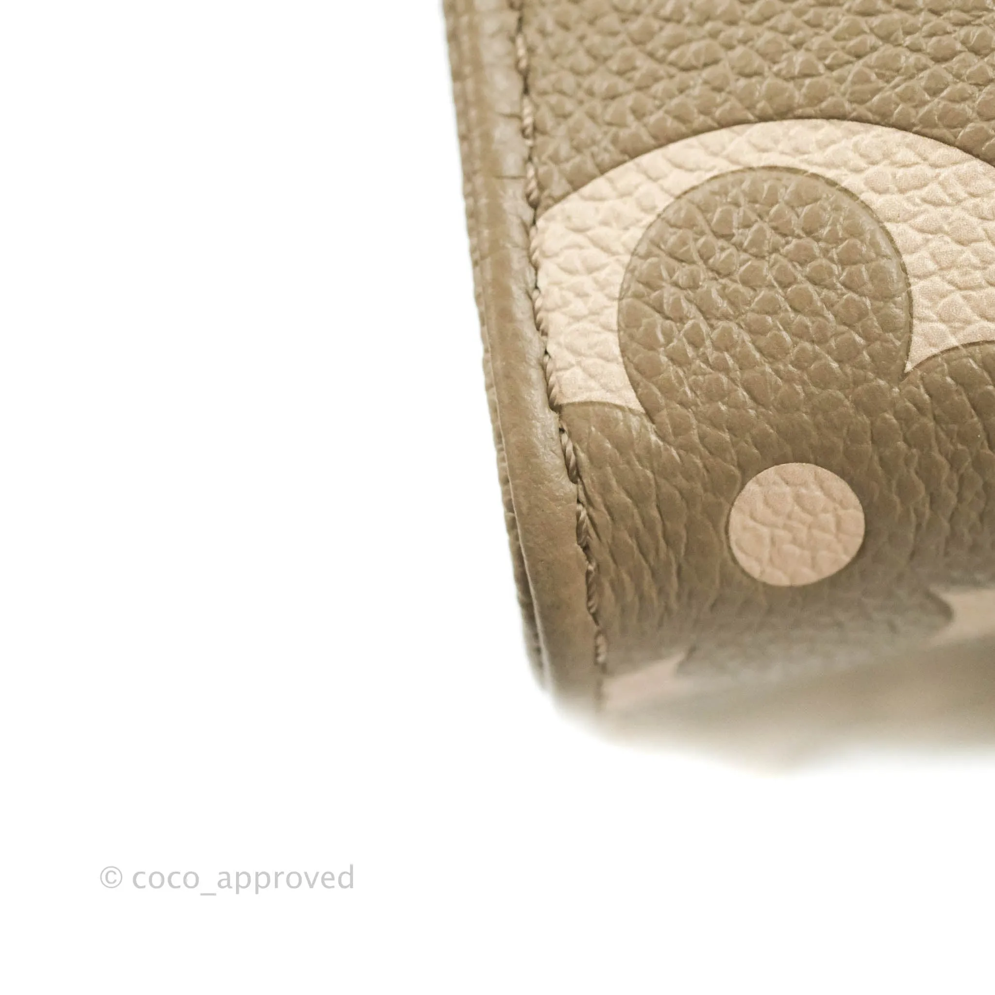 Louis Vuitton OnTheGo PM Monogram Empreinte Dove/Cream