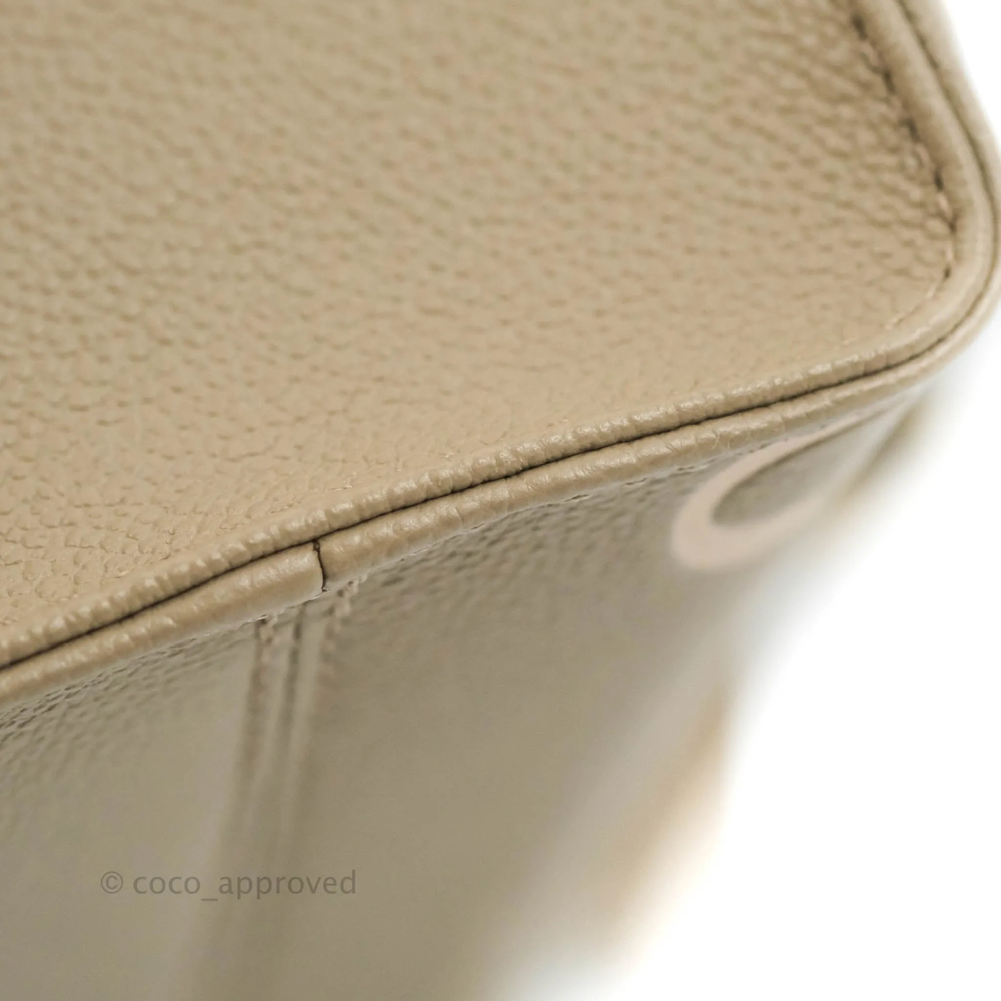 Louis Vuitton OnTheGo PM Monogram Empreinte Dove/Cream