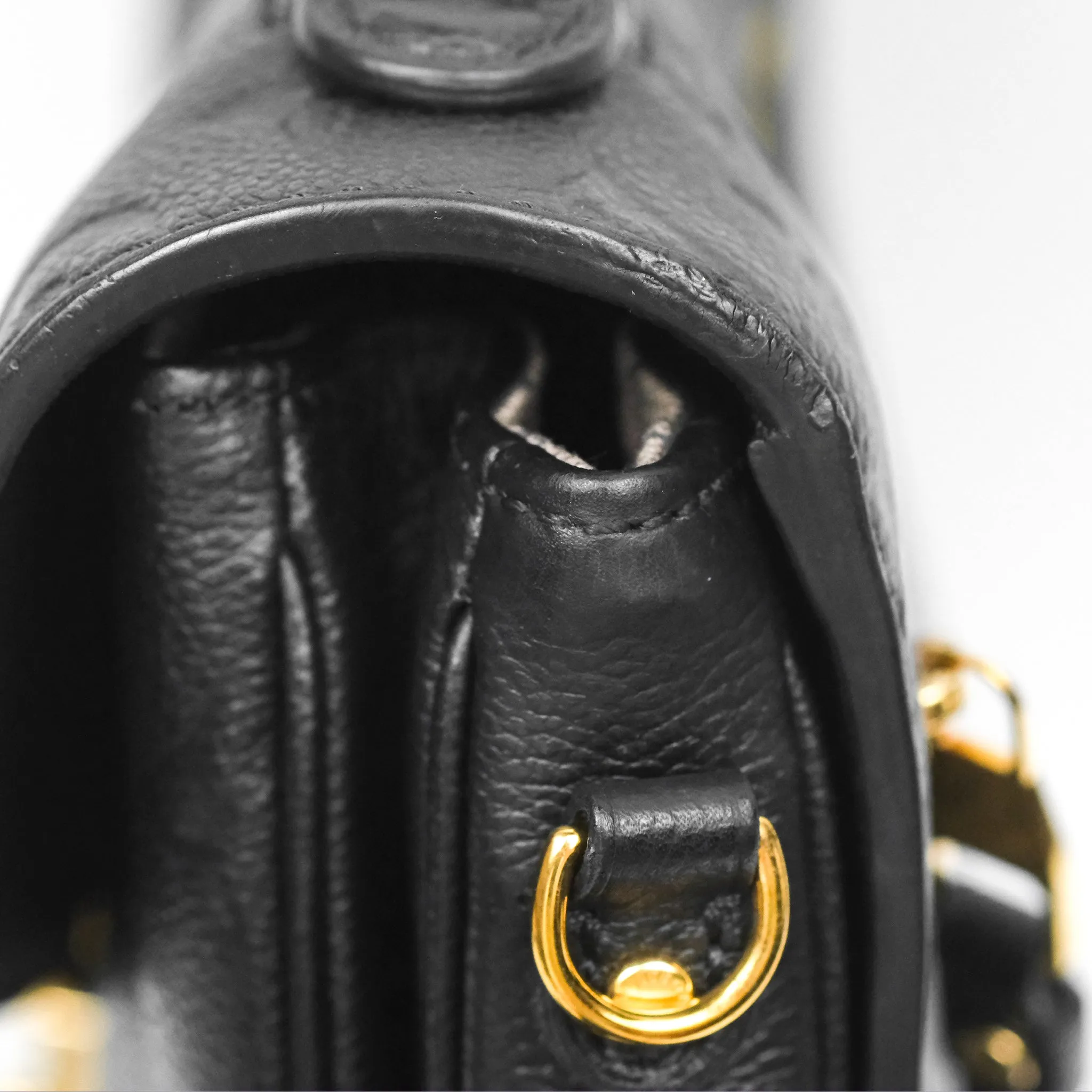 Louis Vuitton Pochette Metis Empreinte Black