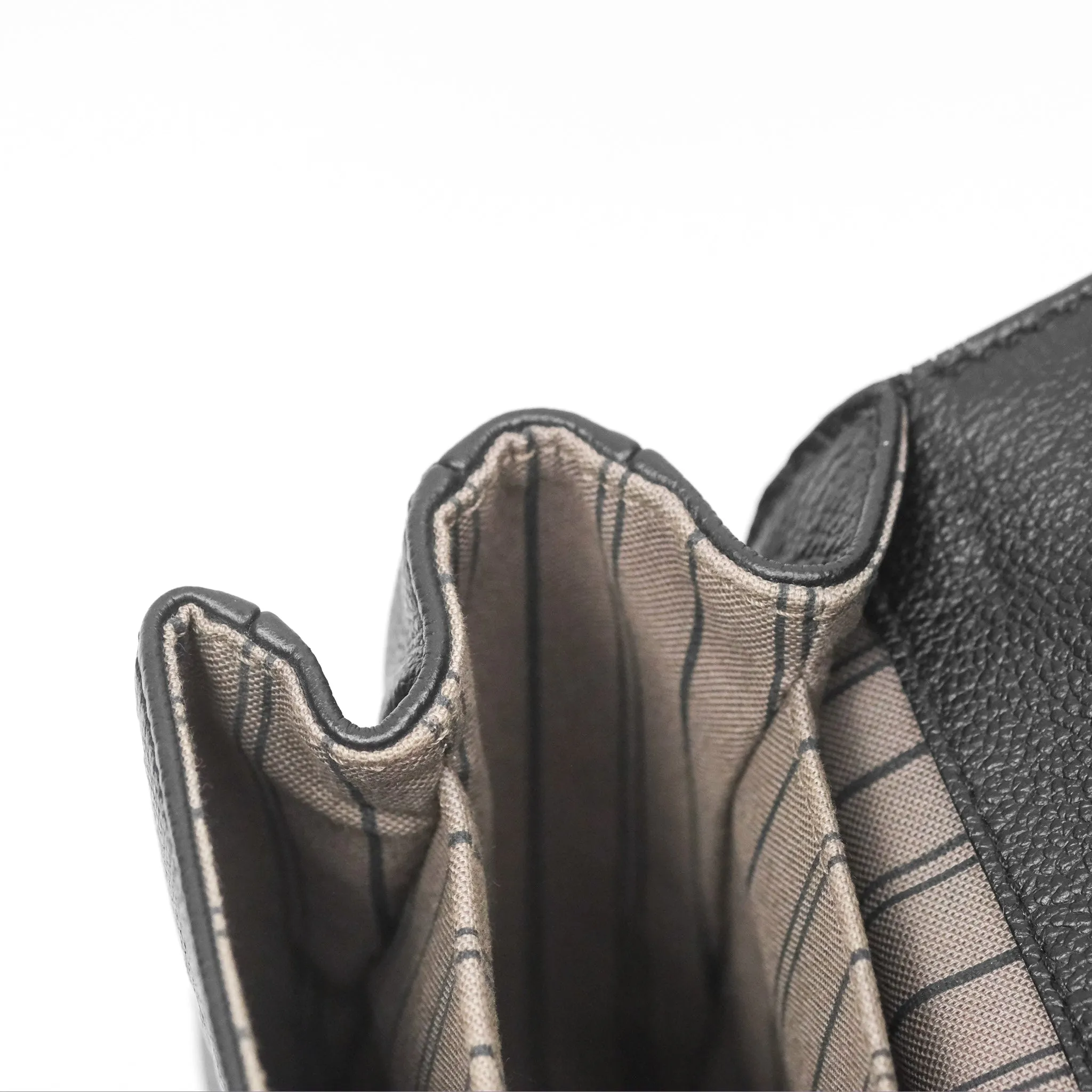 Louis Vuitton Pochette Metis Empreinte Black