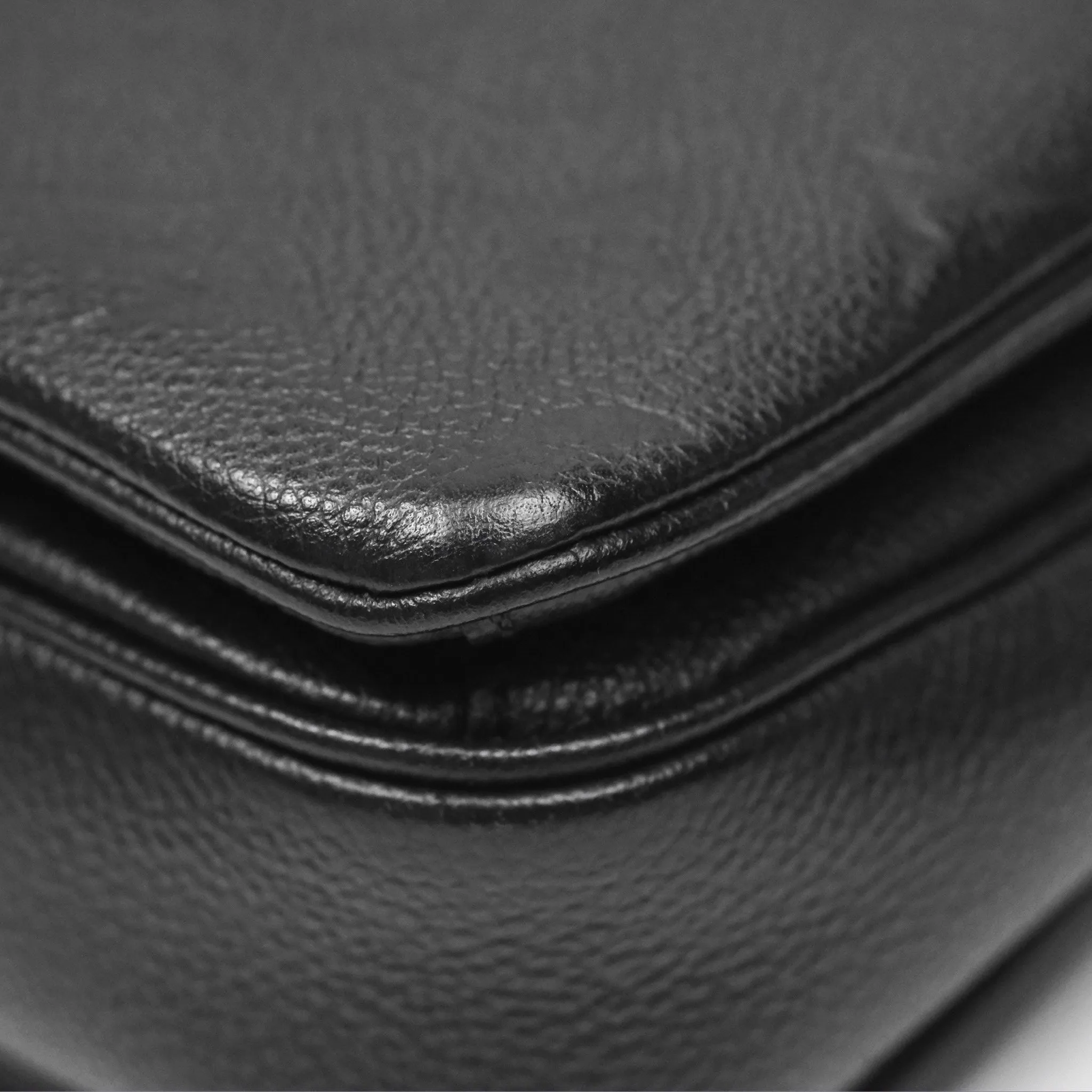 Louis Vuitton Pochette Metis Empreinte Black