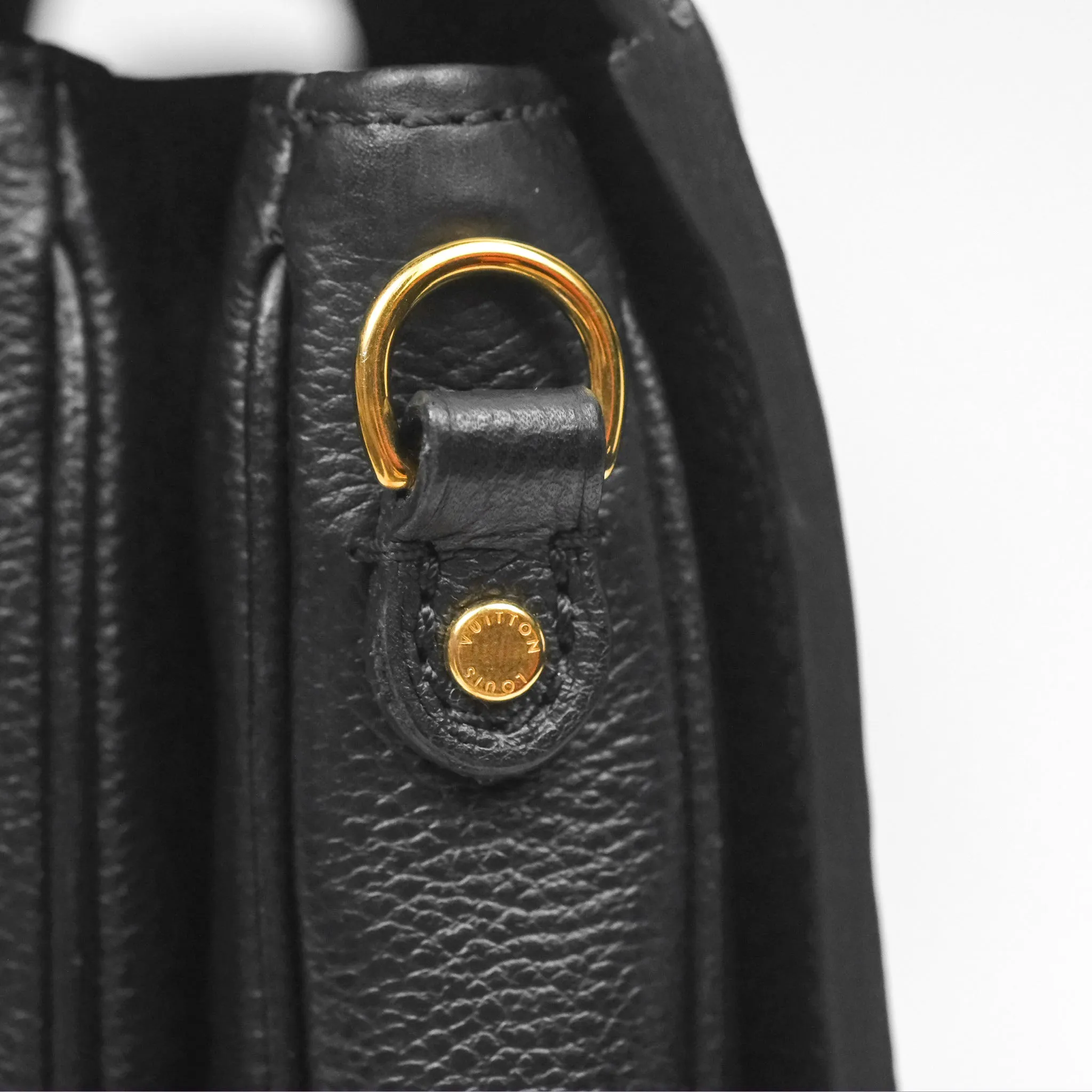 Louis Vuitton Pochette Metis Empreinte Black