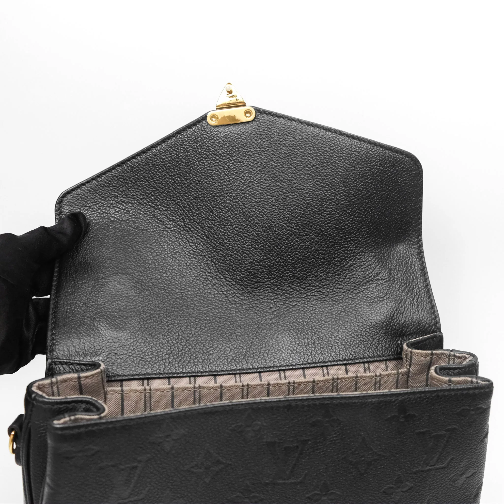 Louis Vuitton Pochette Metis Empreinte Black
