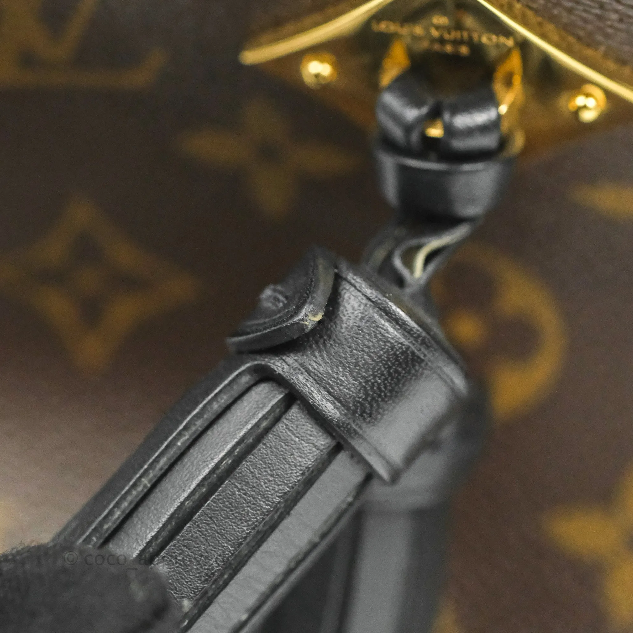 Louis Vuitton Saintonge Crossbody Bag Monogram Black