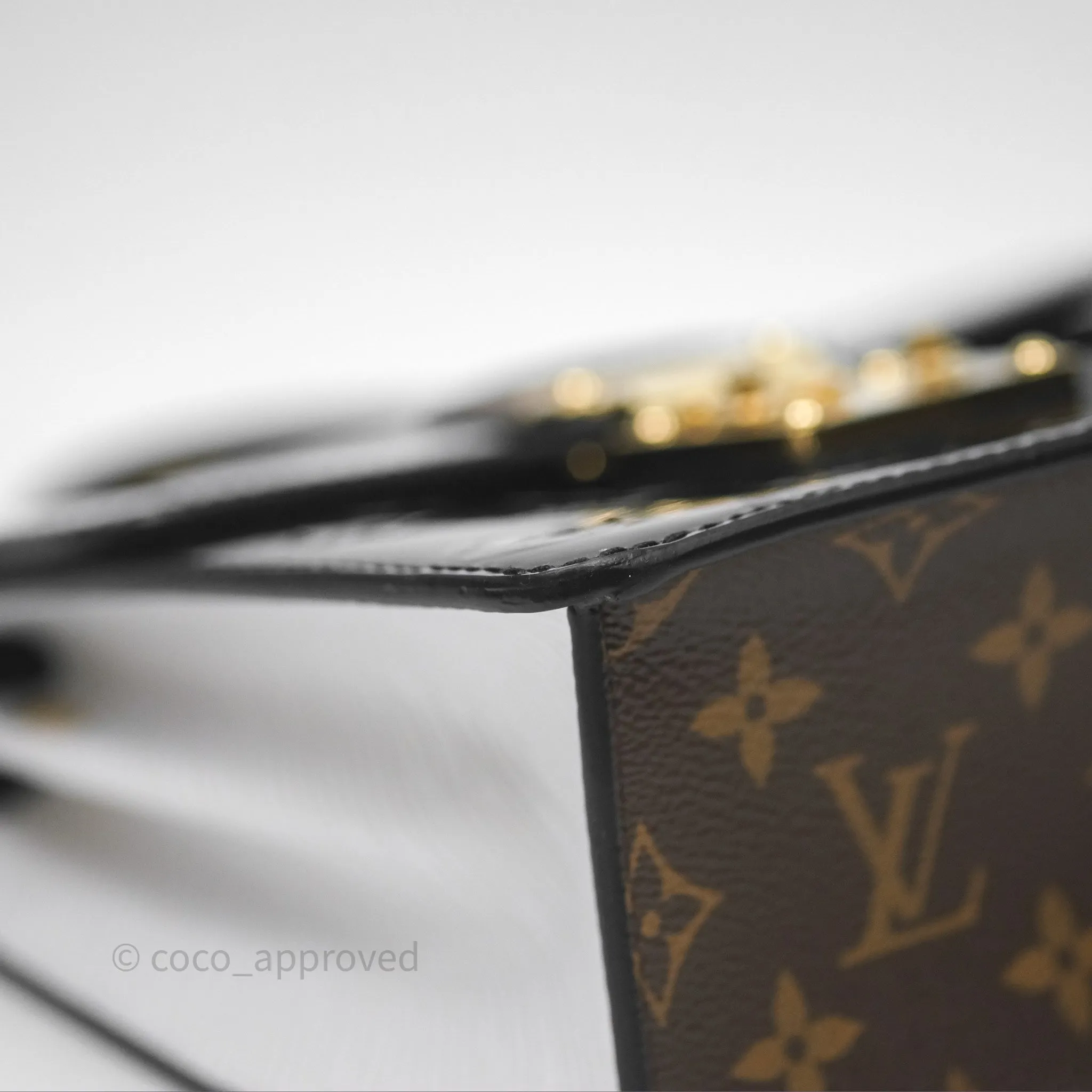 Louis Vuitton Spring Street Vernis Epi Monogram Black
