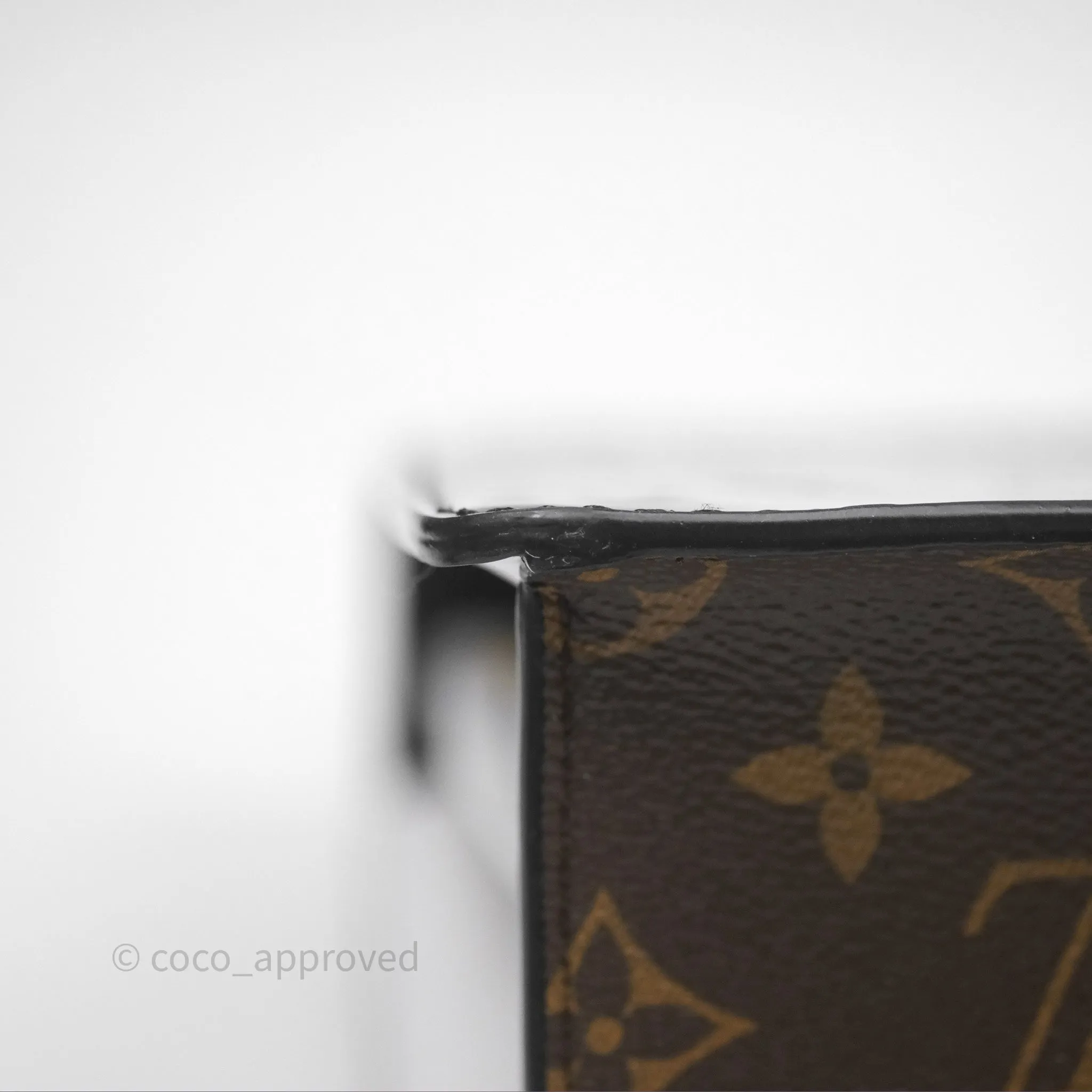 Louis Vuitton Spring Street Vernis Epi Monogram Black