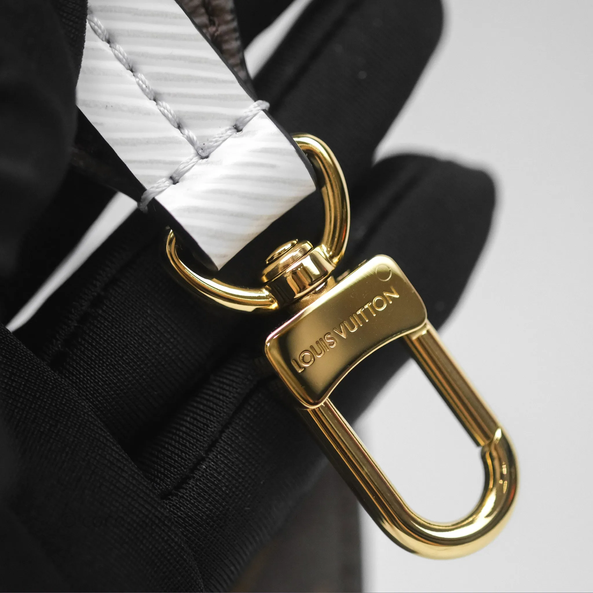 Louis Vuitton Spring Street Vernis Epi Monogram Black