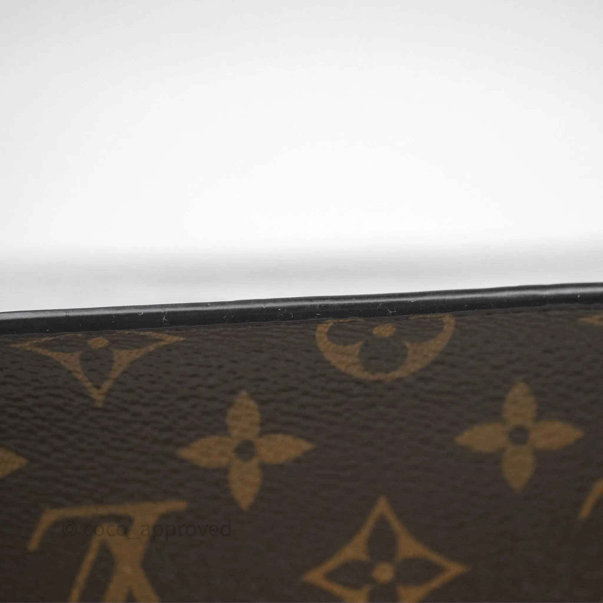 Louis Vuitton Spring Street Vernis Epi Monogram Black