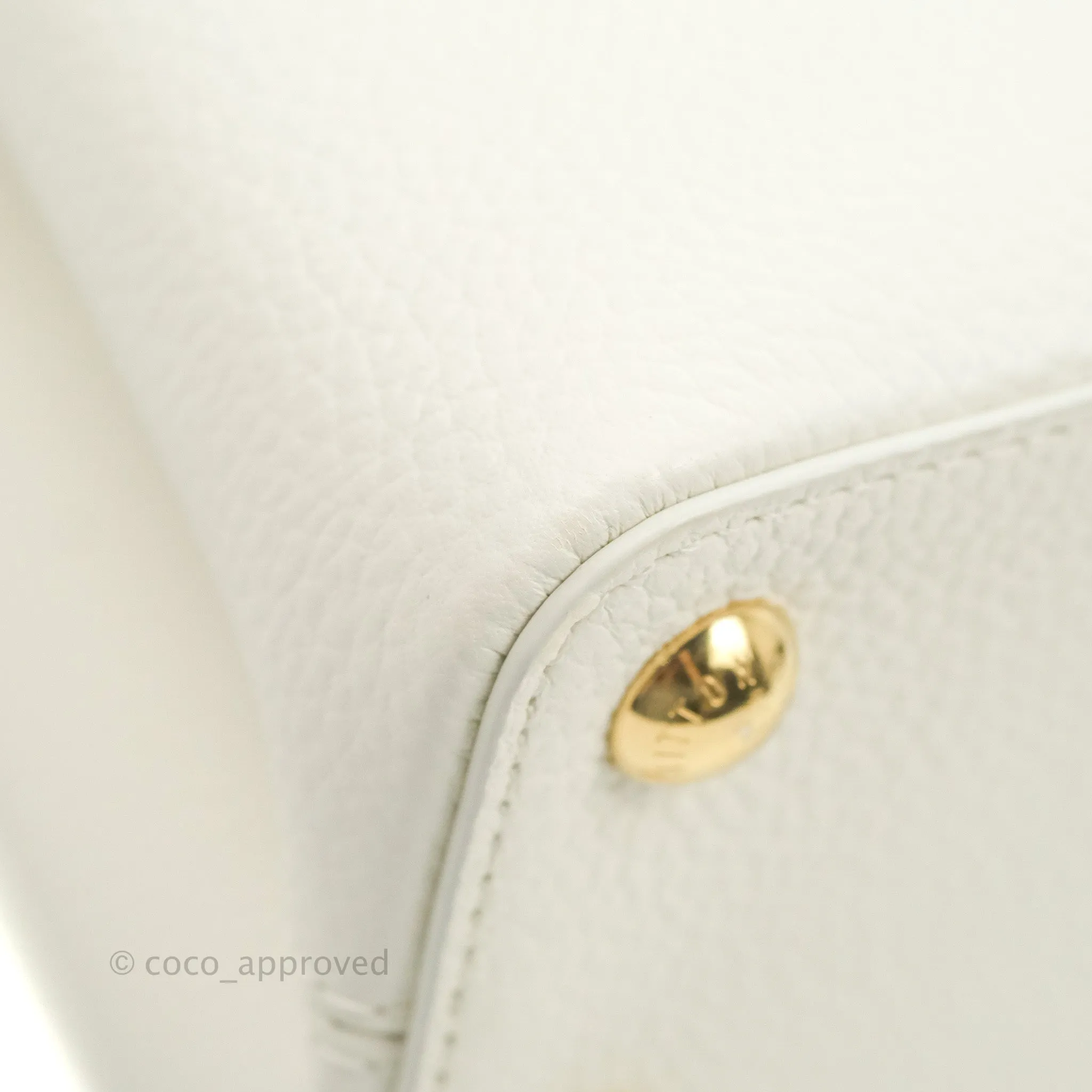 Louis Vuitton Taurillon Capucines BB Snow / Cedrat